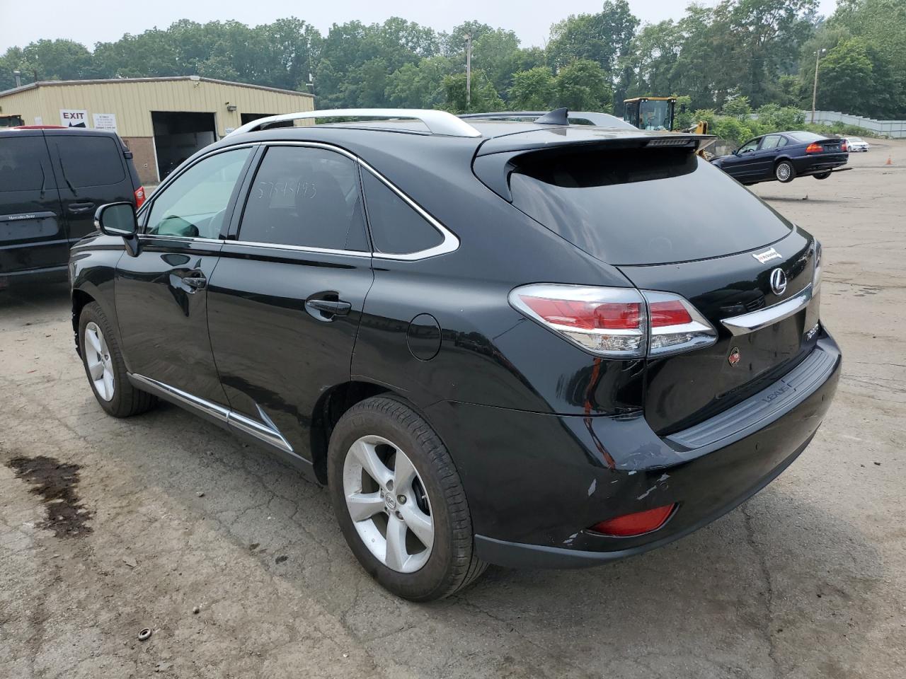 2T2BK1BAXFC320306 — photo 2