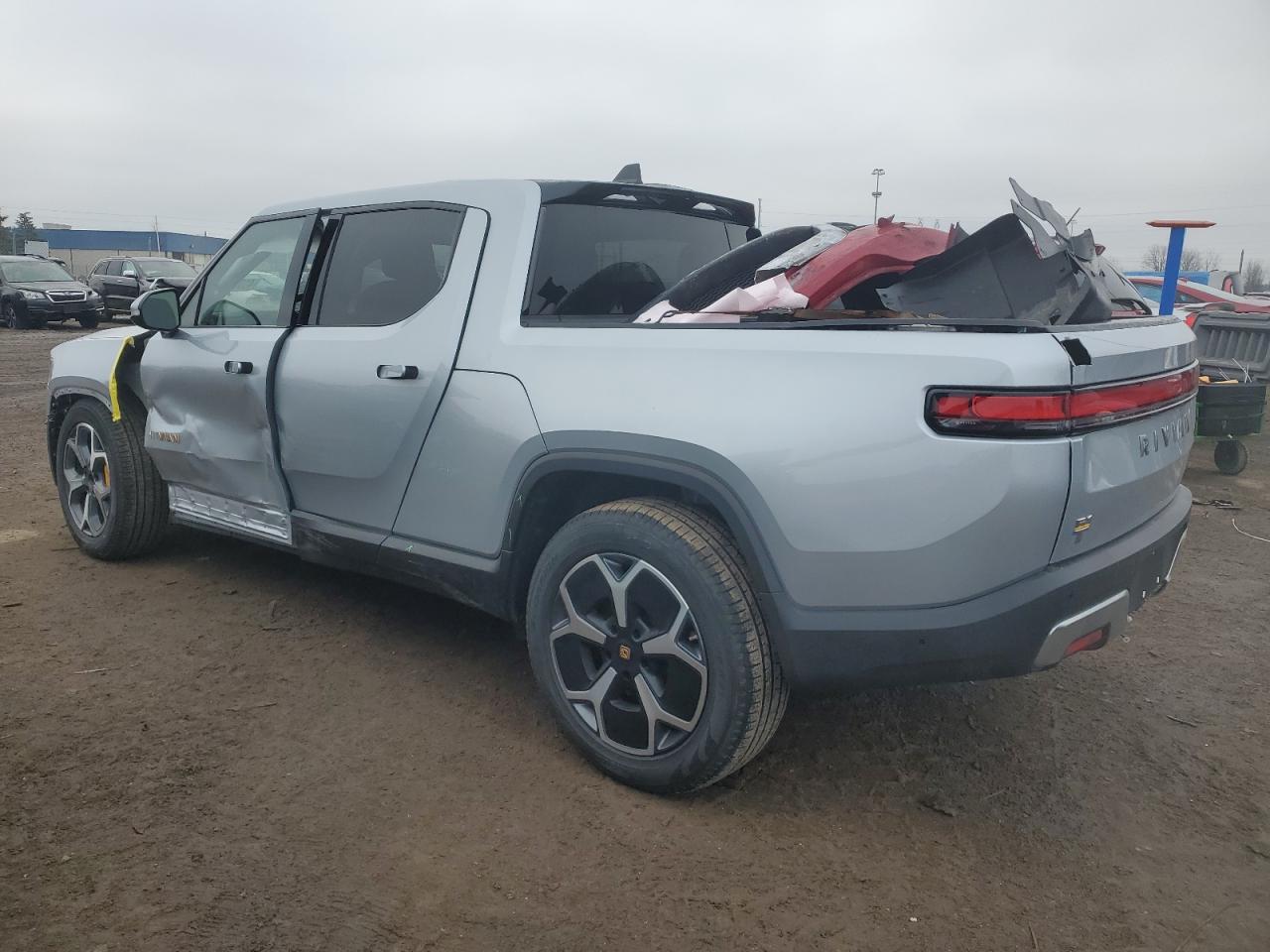 2022 RIVIAN R1T ADVENT — VIN 7FCTGAAA4NN016941 — photo 2