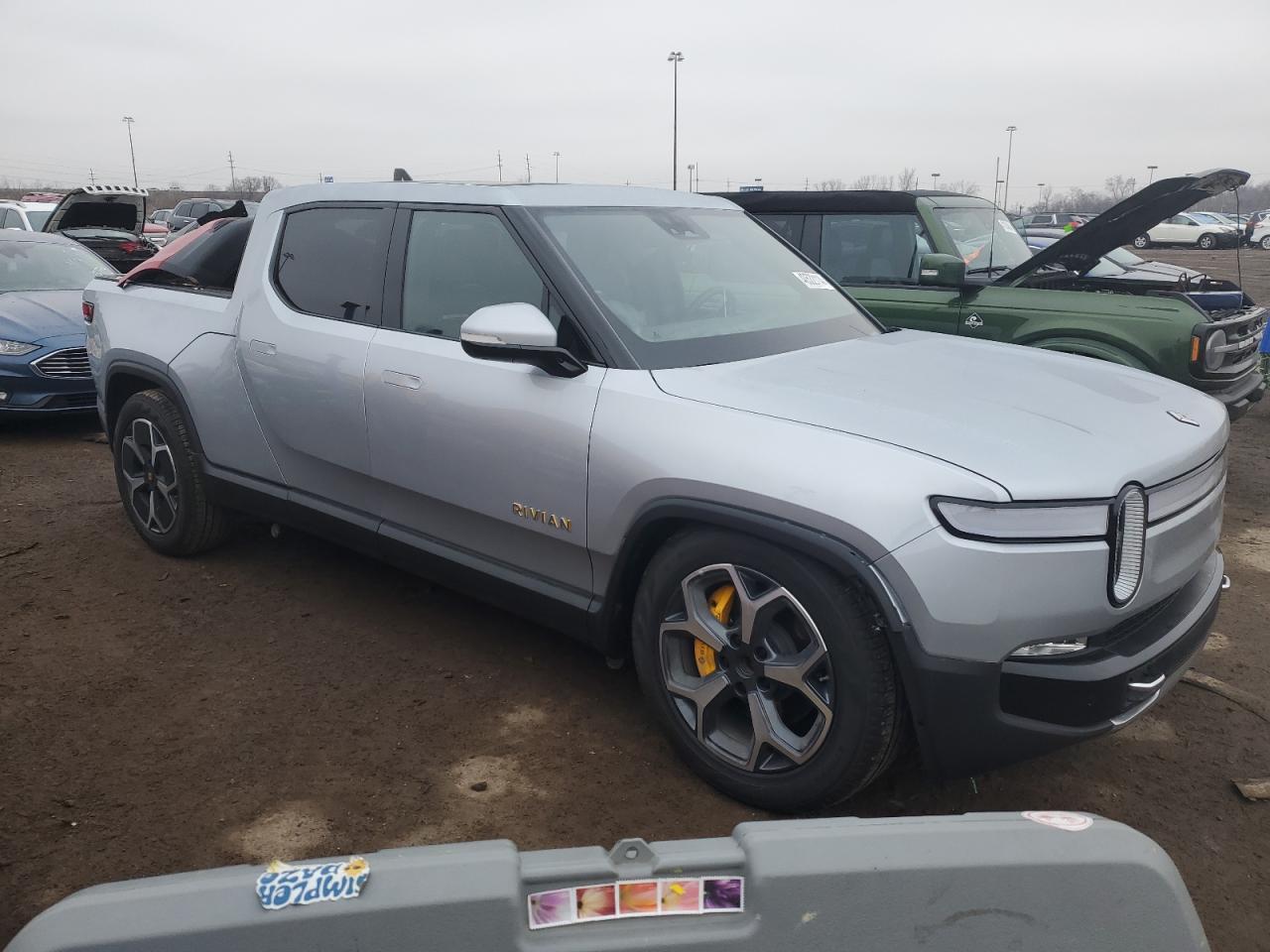 2022 RIVIAN R1T ADVENT — VIN 7FCTGAAA4NN016941 — photo 4