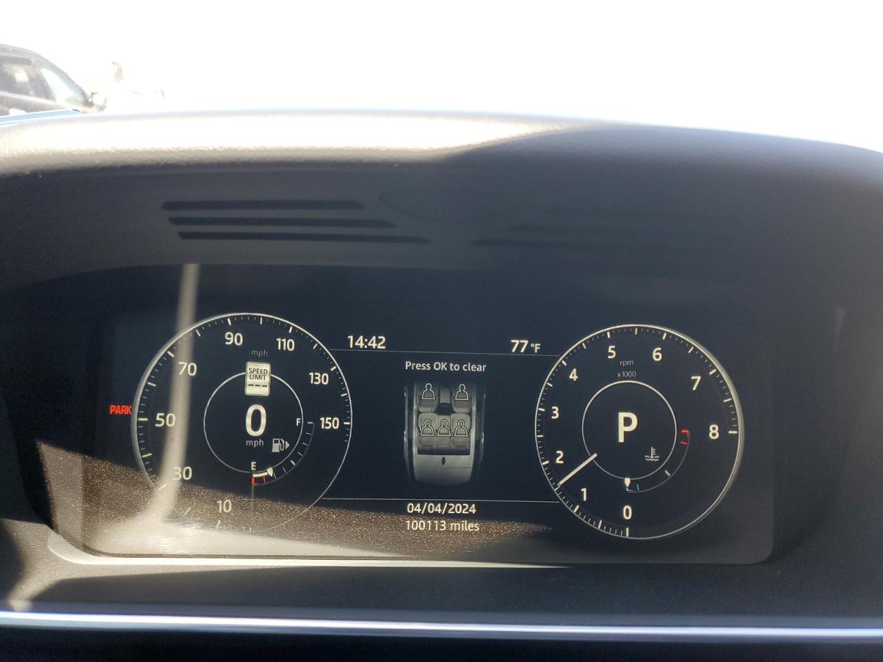 SALWR2FVXHA673228 — photo 9