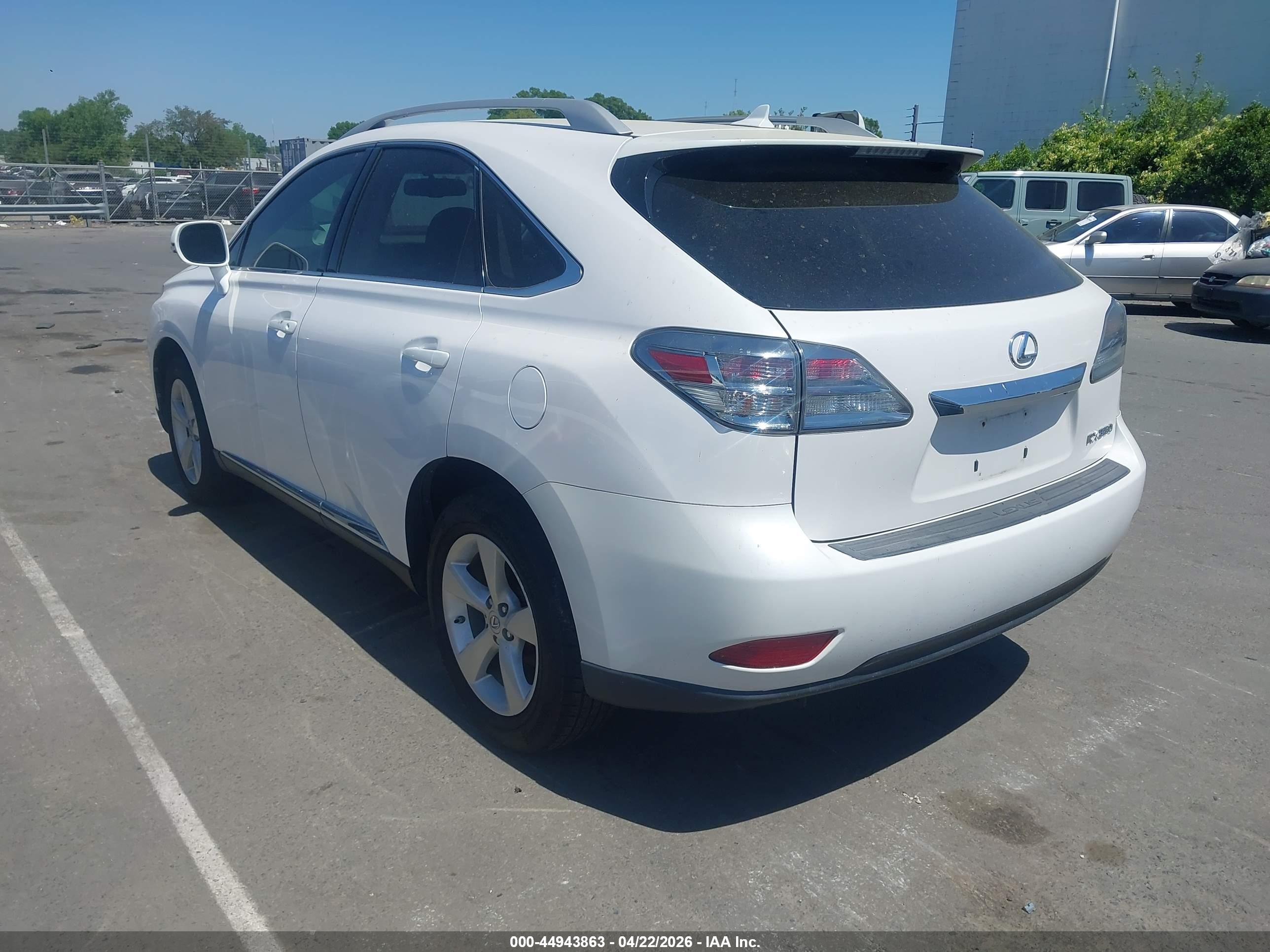 2011 LEXUS RX — VIN 2T2BK1BA8BC101032 — photo 3