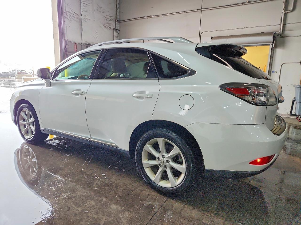 2011 LEXUS RX — VIN 2T2BK1BA7BC093280 — photo 2