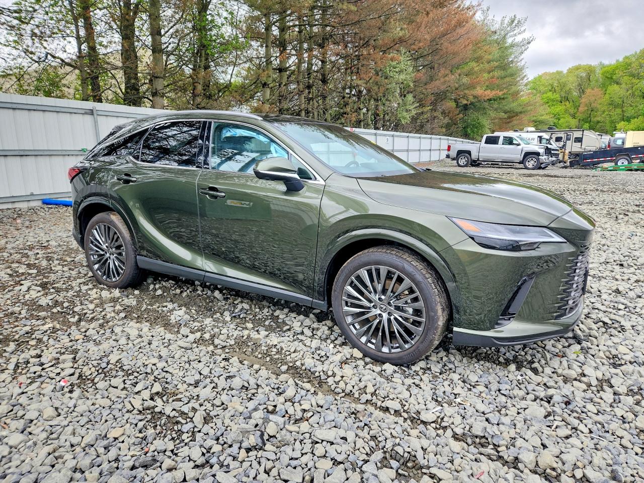 2025 LEXUS RX — VIN JTJCJMGA7S2024901 — photo 4