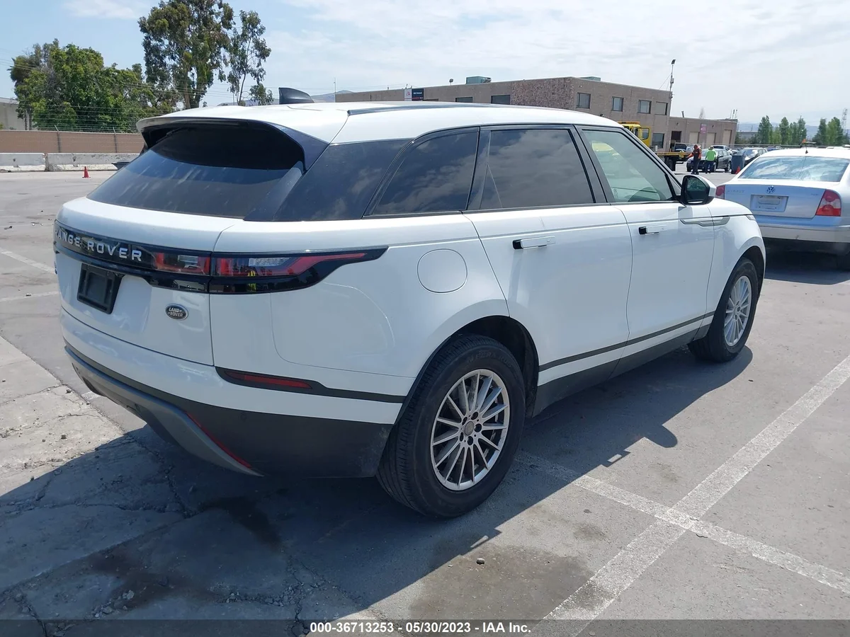 2019 LAND ROVER RANGE ROVER VELAR — VIN SALYA2EX5KA200606 — photo 4