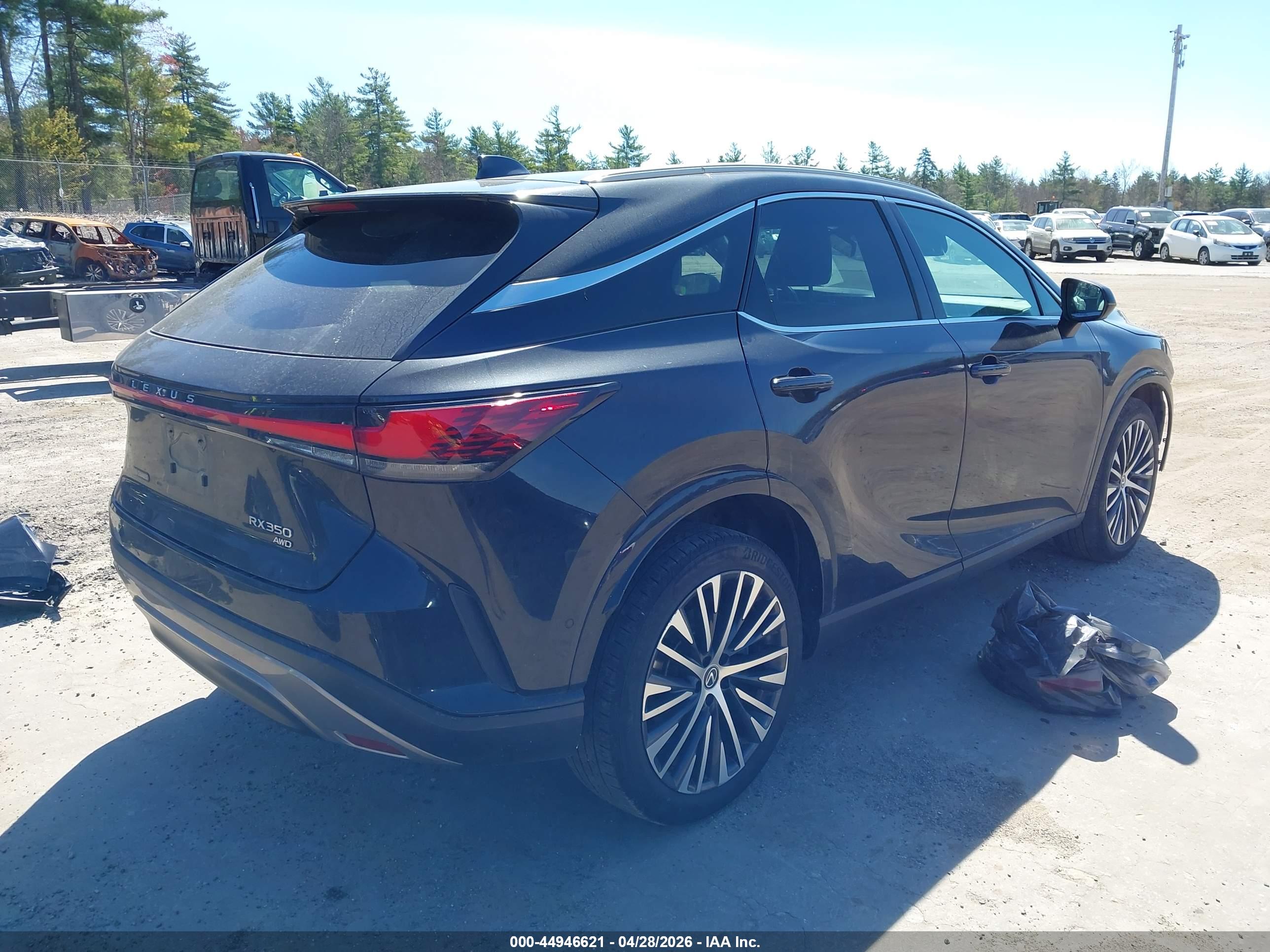 2023 LEXUS RX — VIN 2T2BAMCA0PC022352 — photo 4