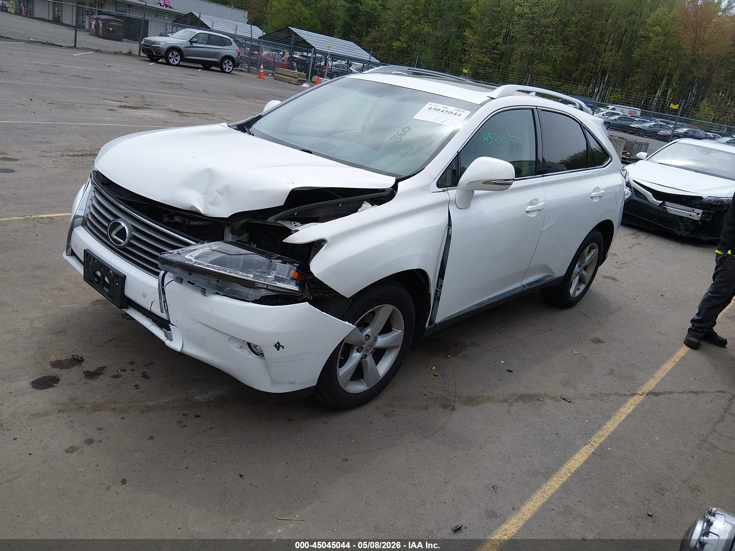 2015 LEXUS RX — VIN 2T2BK1BA9FC270952 — photo 2