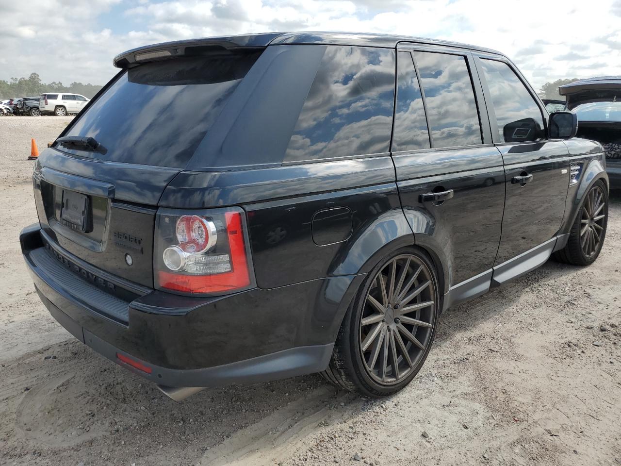 2011 LAND ROVER RANGE ROVE — VIN SALSH2E4XBA290603 — photo 3