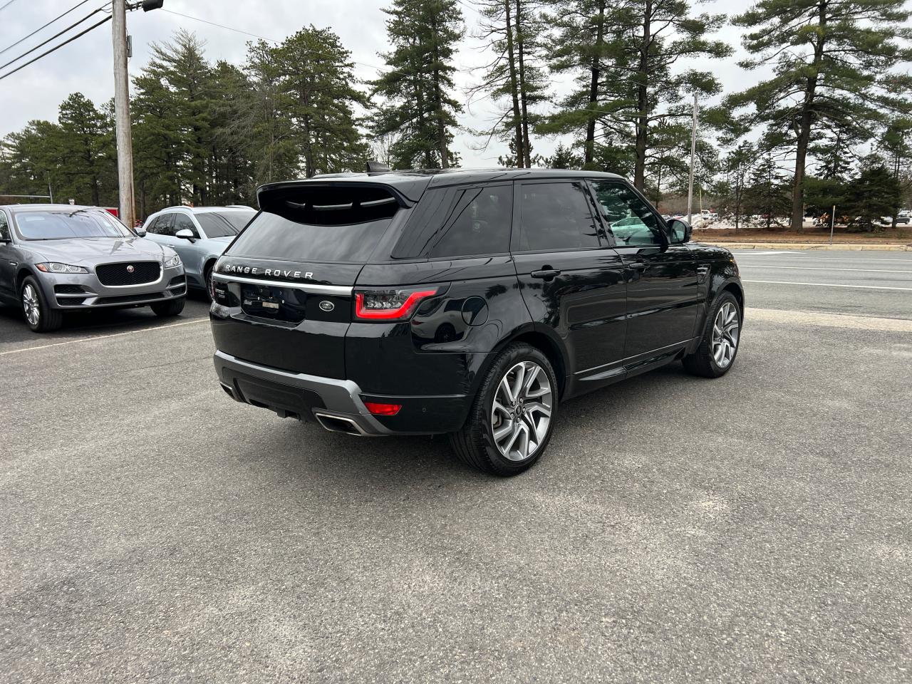 2019 LAND ROVER RANGE ROVE — VIN SALWR2RU3KA871000 — photo 3