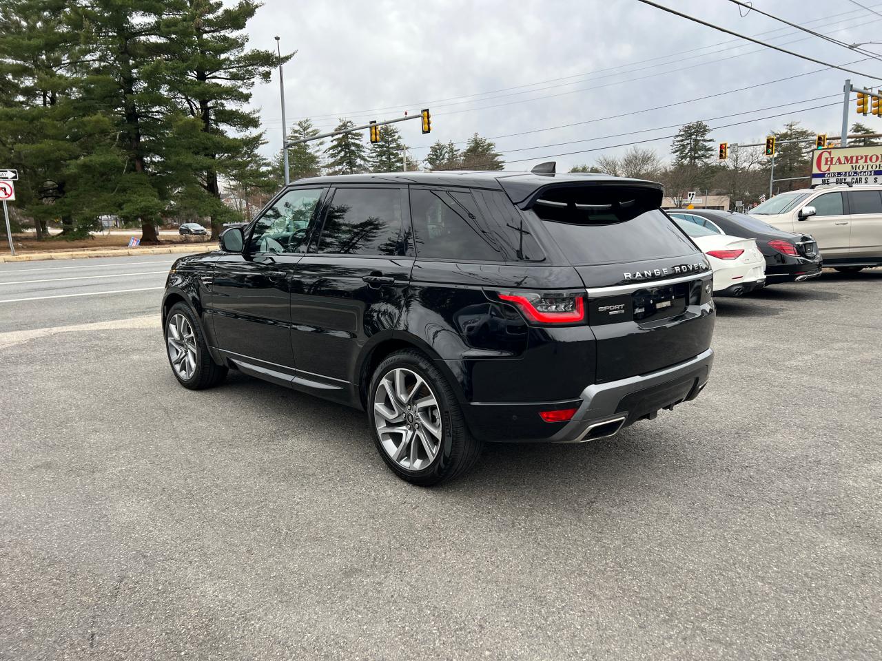 2019 LAND ROVER RANGE ROVE — VIN SALWR2RU3KA871000 — photo 4