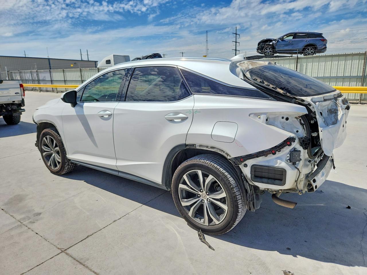 2017 LEXUS RX — VIN 2T2ZZMCA9HC085264 — photo 2