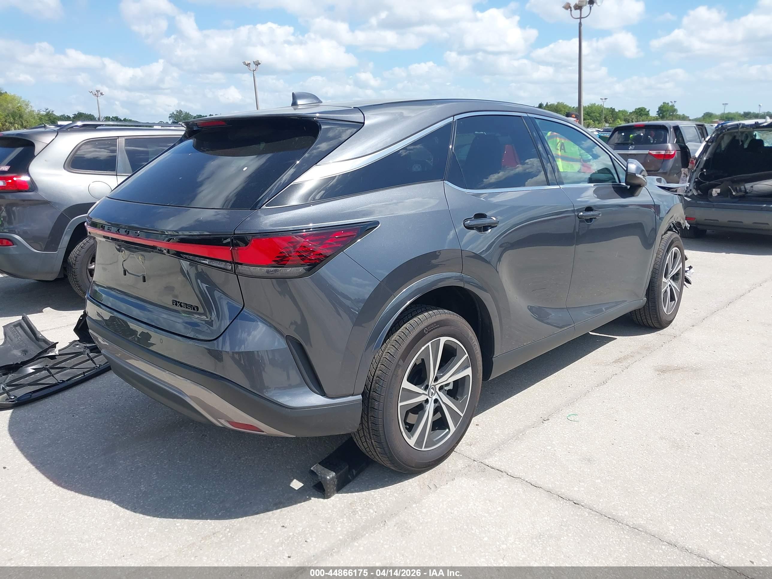 2025 LEXUS RX — VIN 2T2BAMBA8SC066979 — photo 4