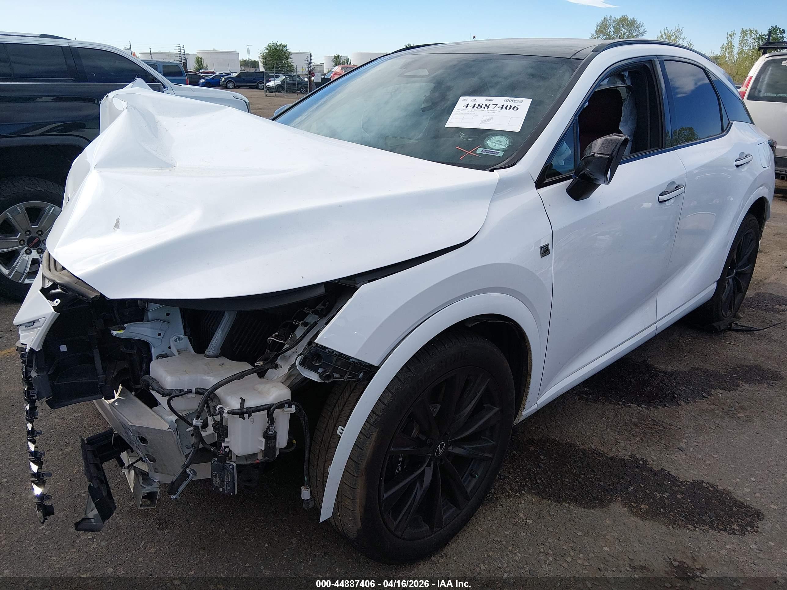2024 LEXUS RX — VIN 2T2BCMEA0RC015718 — photo 2