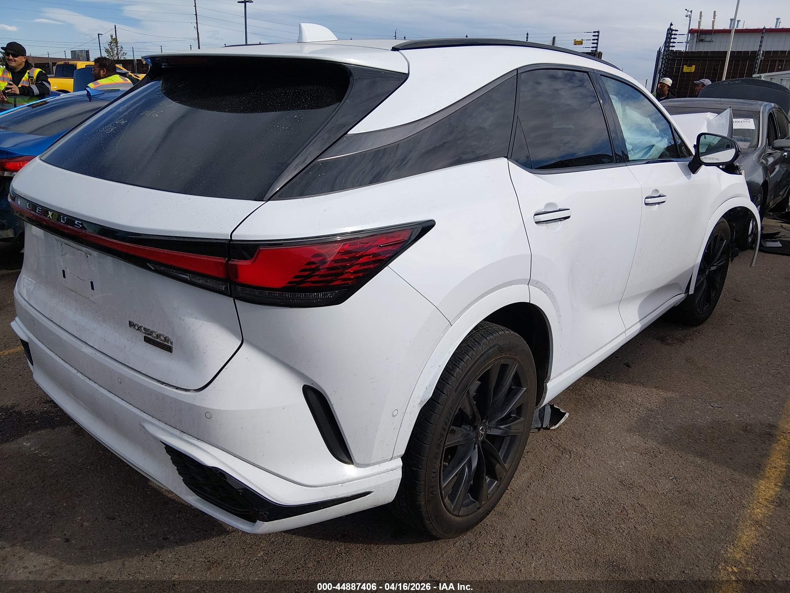 2024 LEXUS RX — VIN 2T2BCMEA0RC015718 — photo 4