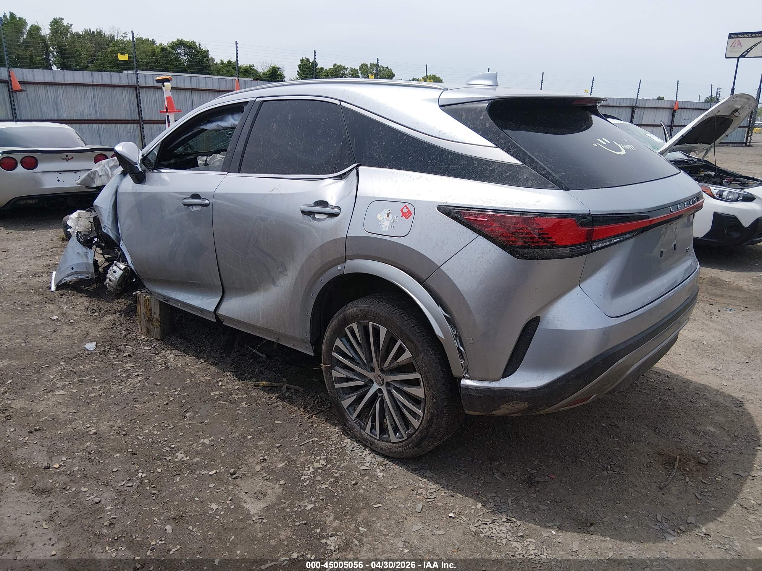 2024 LEXUS RX — VIN 2T2BAMBA2RC046463 — photo 3