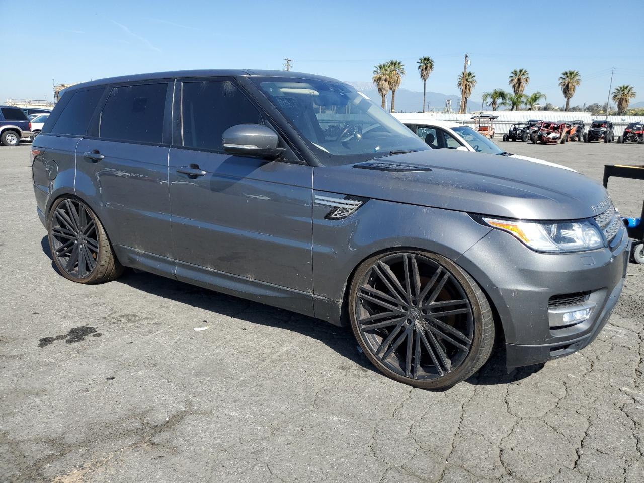 2017 LAND ROVER RANGE ROVE — VIN SALWR2FV5HA155768 — photo 4
