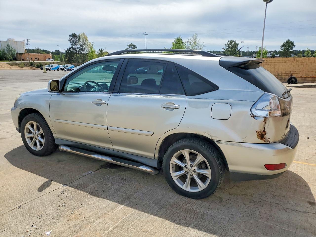 2006 LEXUS RX — VIN 2T2GA31U96C044409 — photo 2