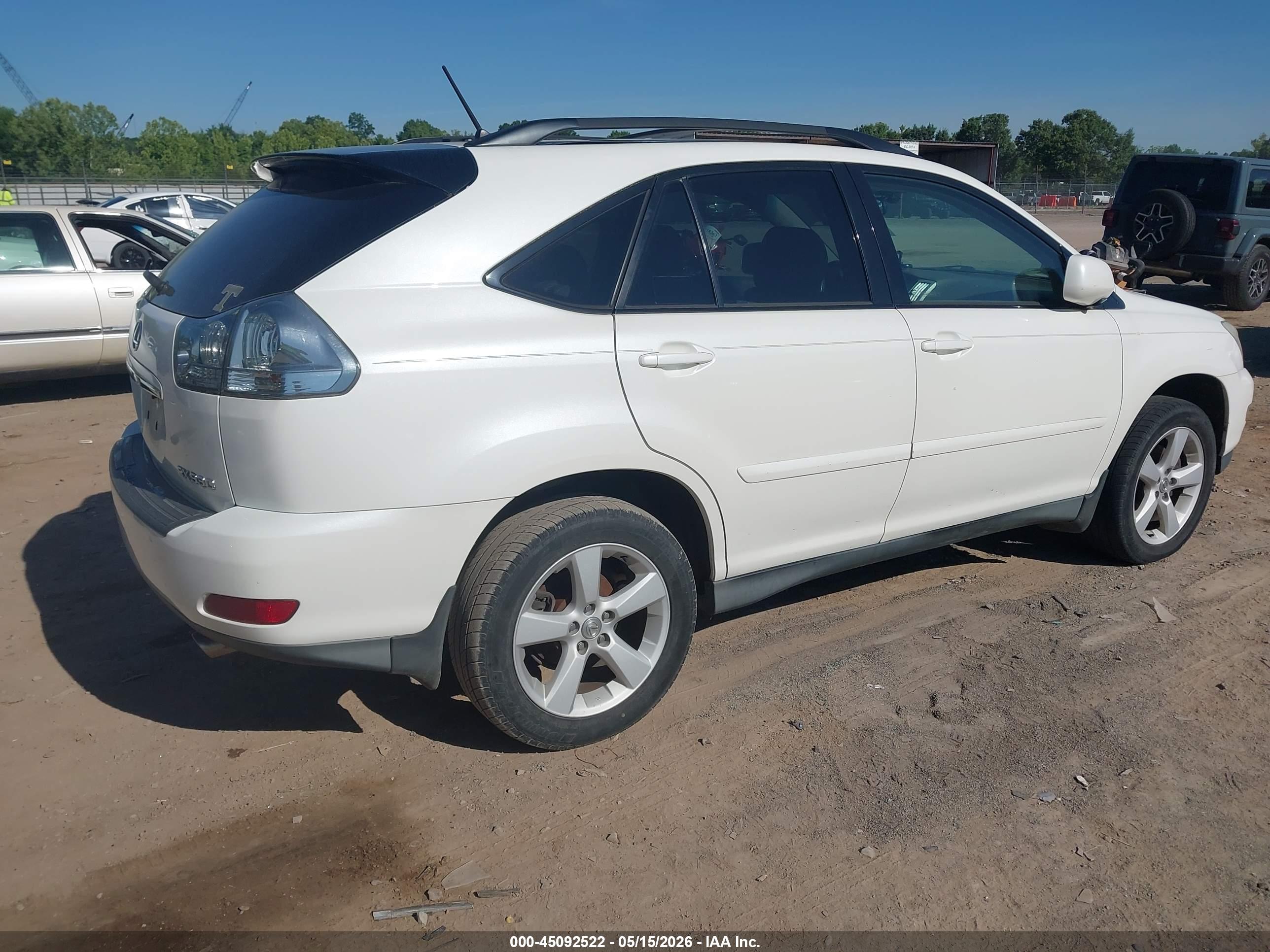 2005 LEXUS RX — VIN 2T2GA31U55C028111 — photo 4