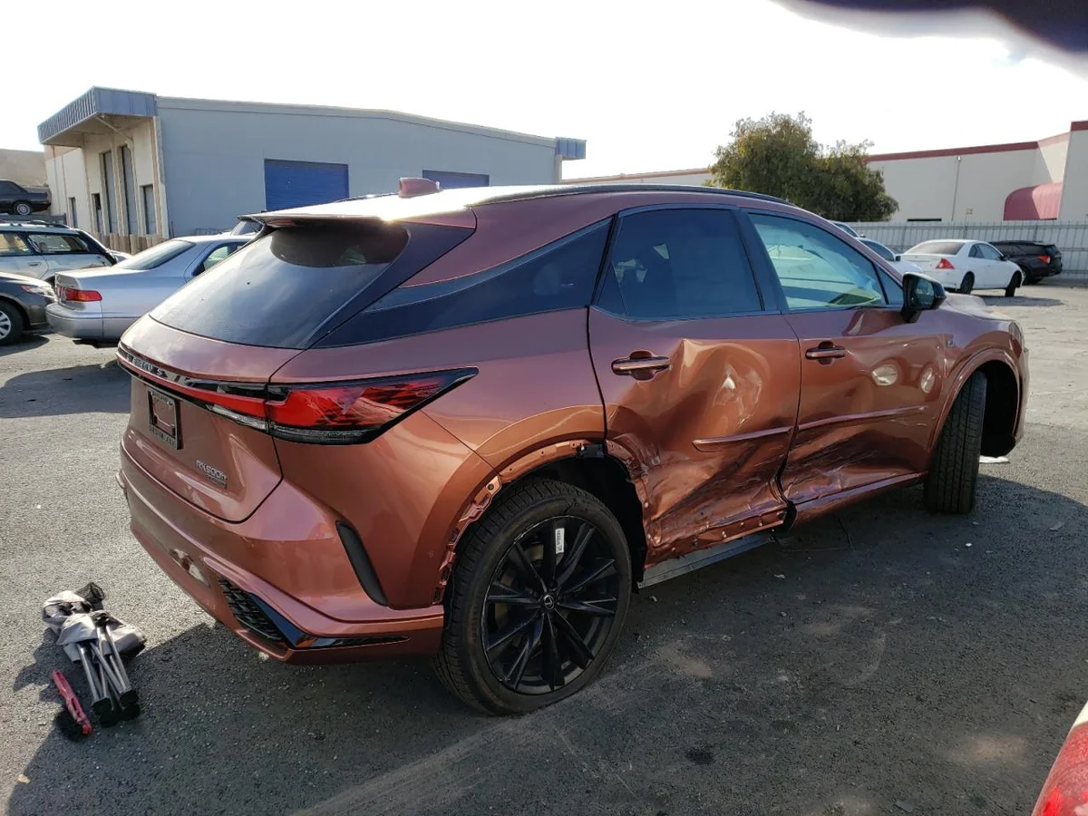 2023 LEXUS RX 500H F — VIN 2T2BCMEAXPC006473 — photo 3