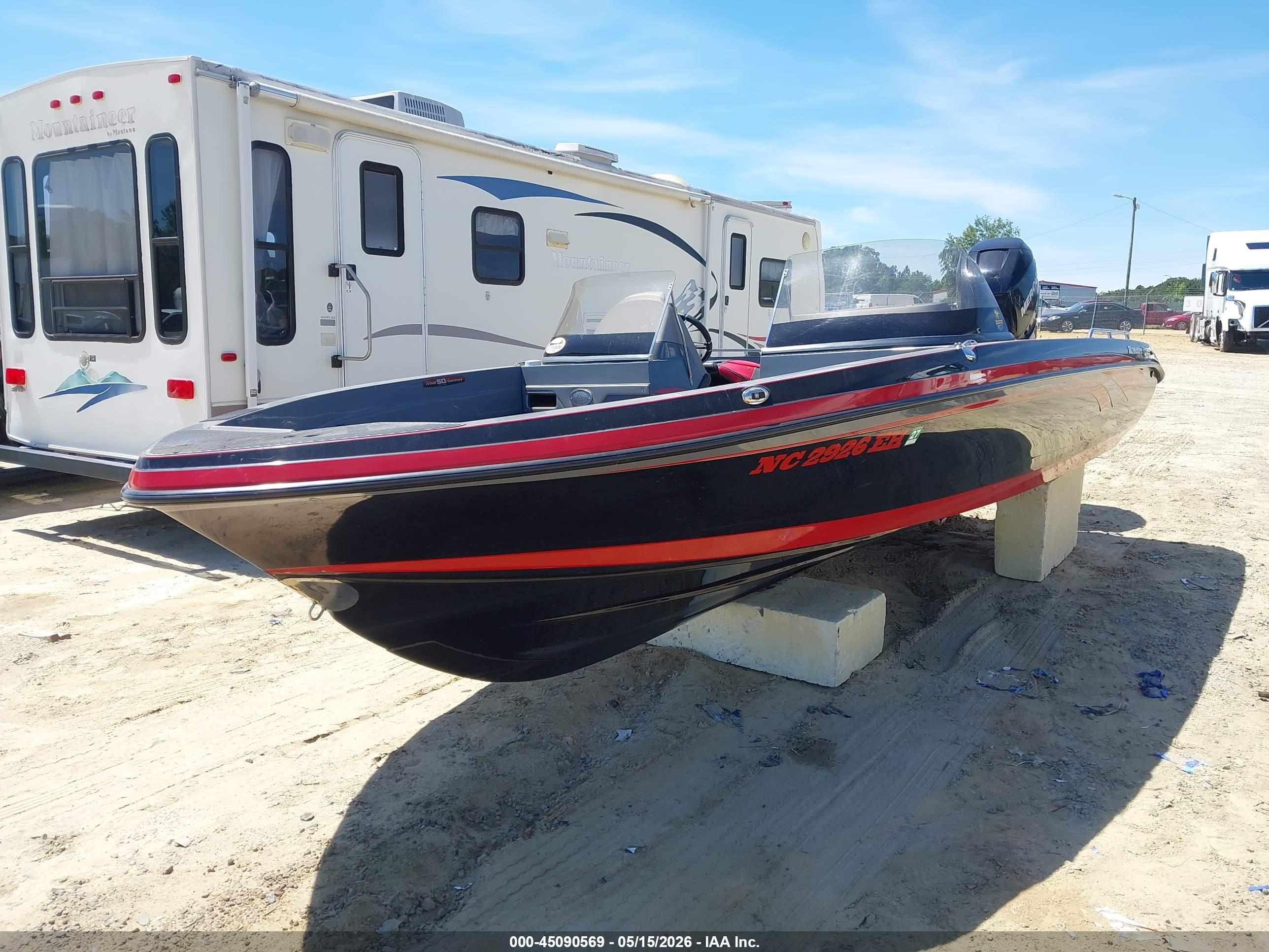 2018   — VIN RGR16098C818 — photo 2