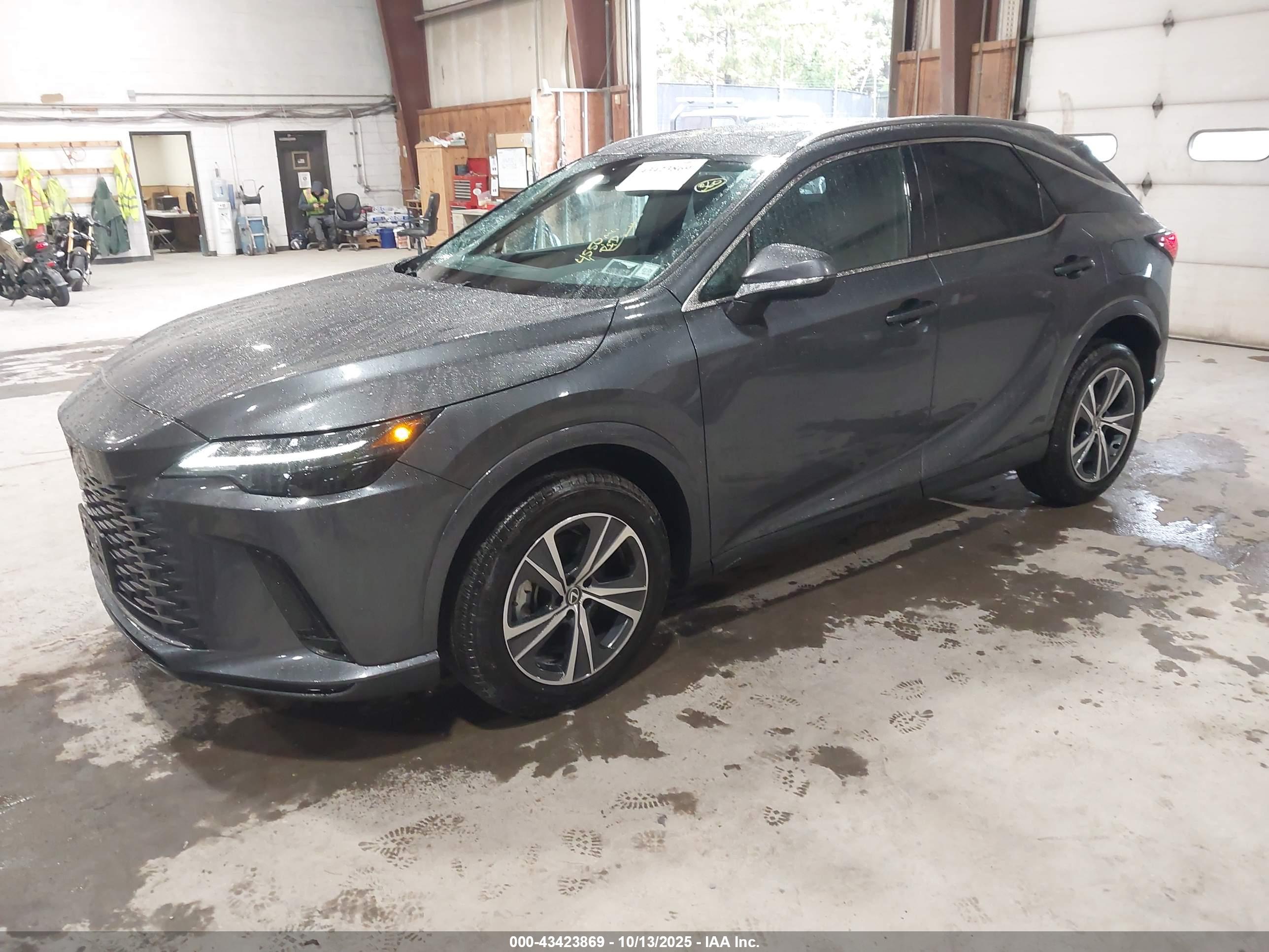 2025 LEXUS RX — VIN 2T2BAMCA3SC092212 — photo 2
