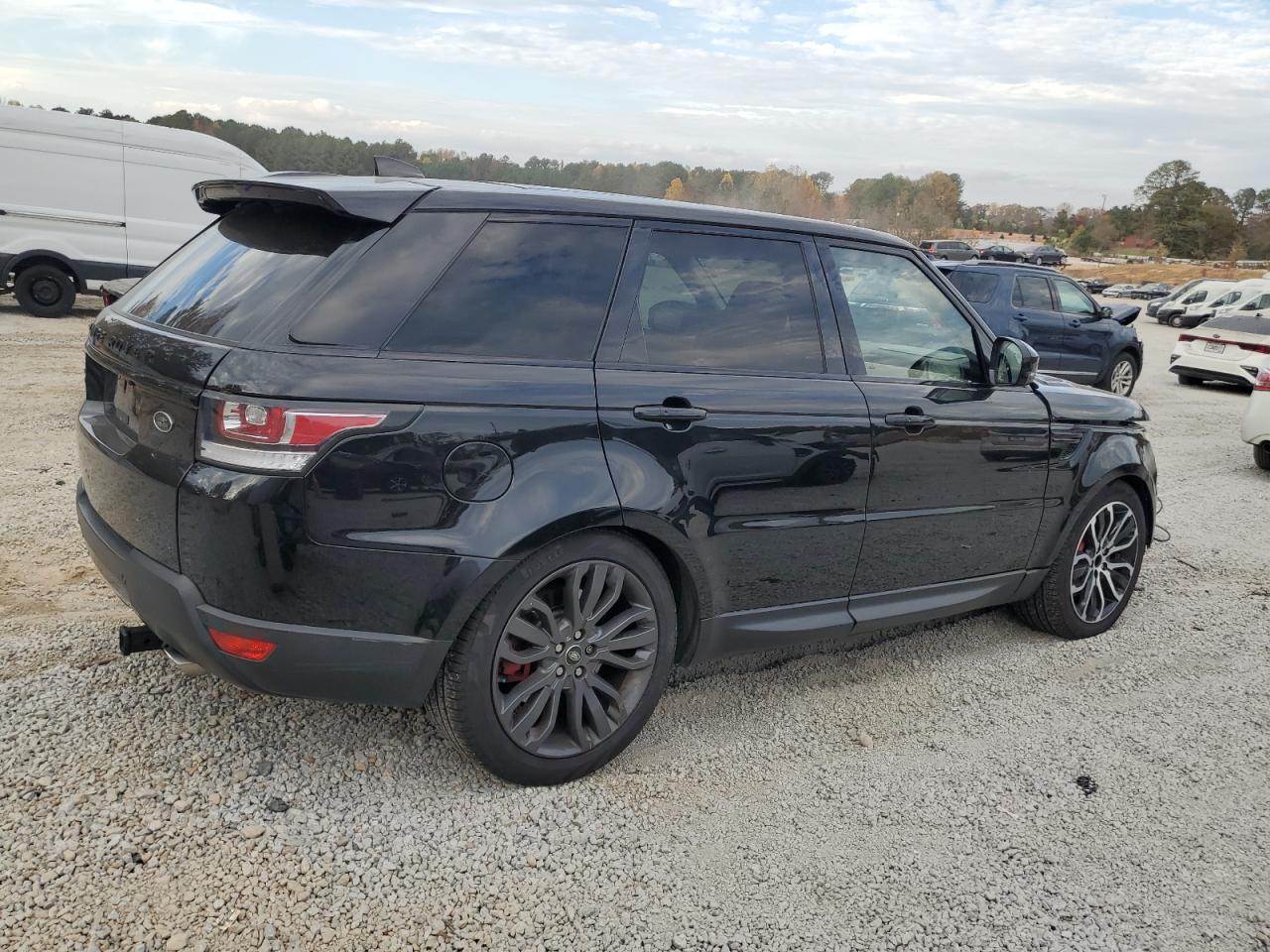 2017 LAND ROVER RANGE ROVE — VIN SALWR2FE3HA136720 — photo 3