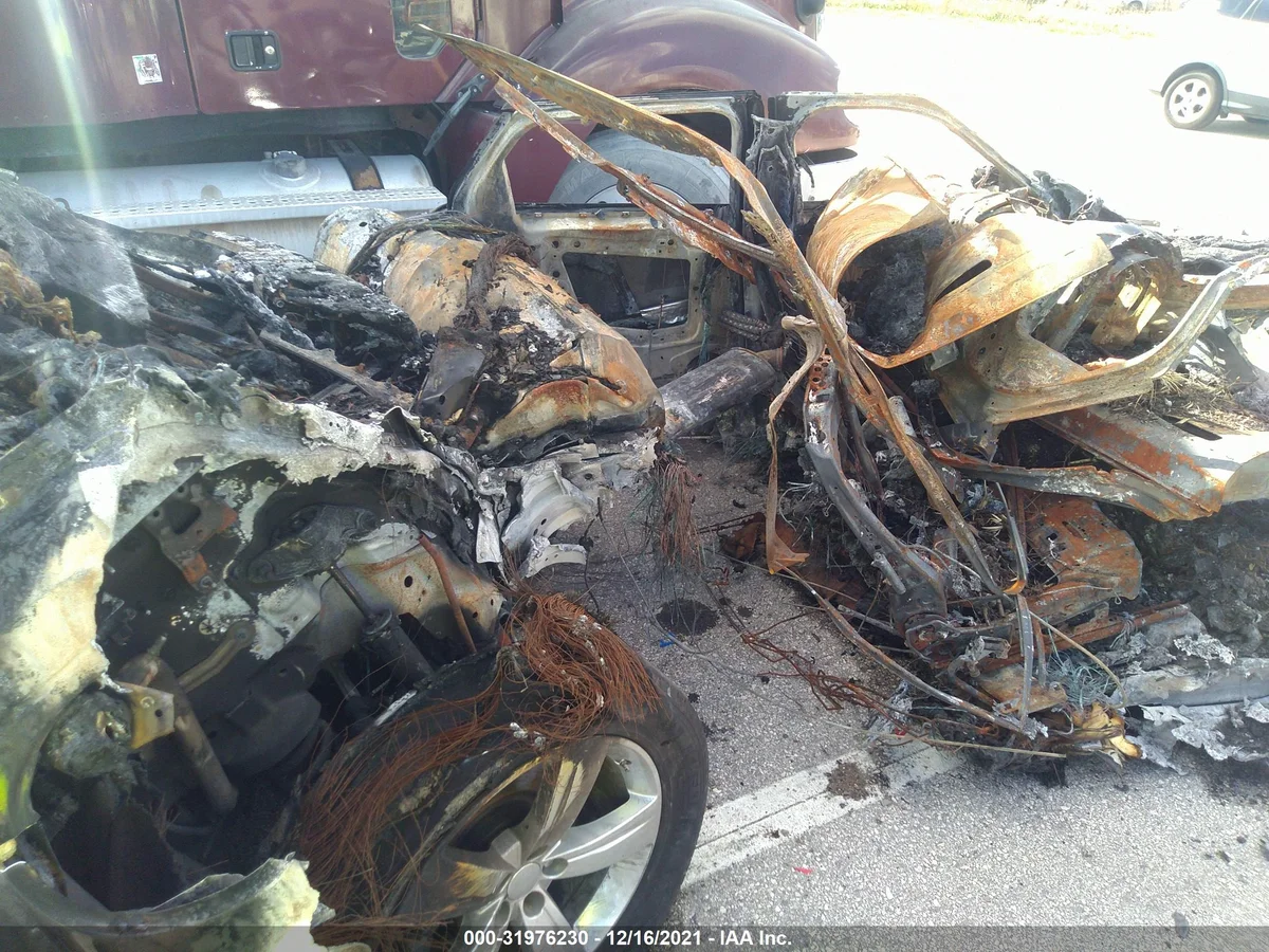 SALYB2RX7JA732476 — photo 8