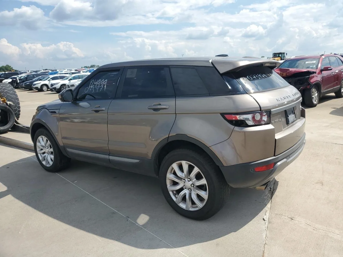 SALVN2BG9FH073979 — photo 2