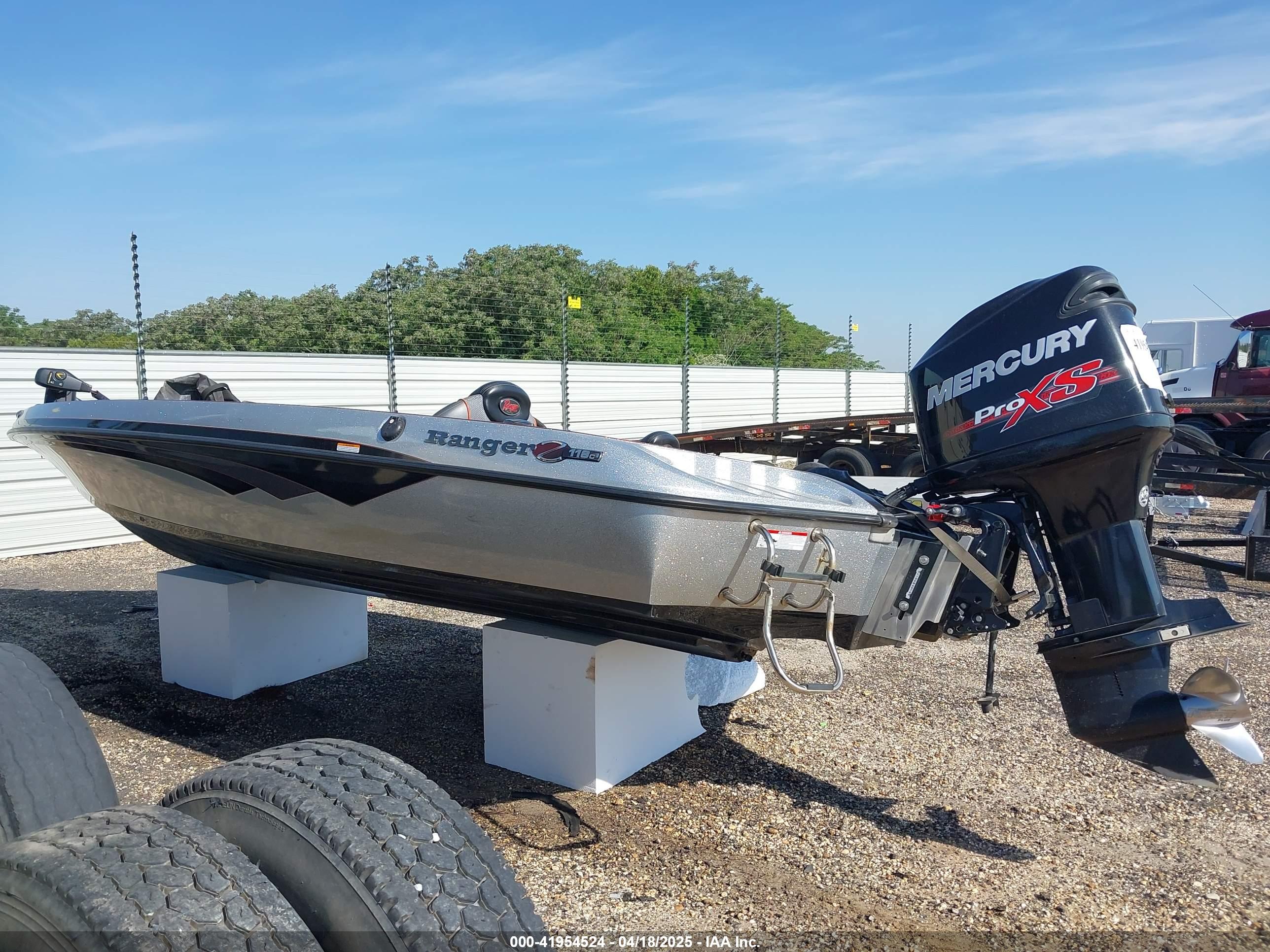 2015   — VIN RGR04091J415 — photo 3