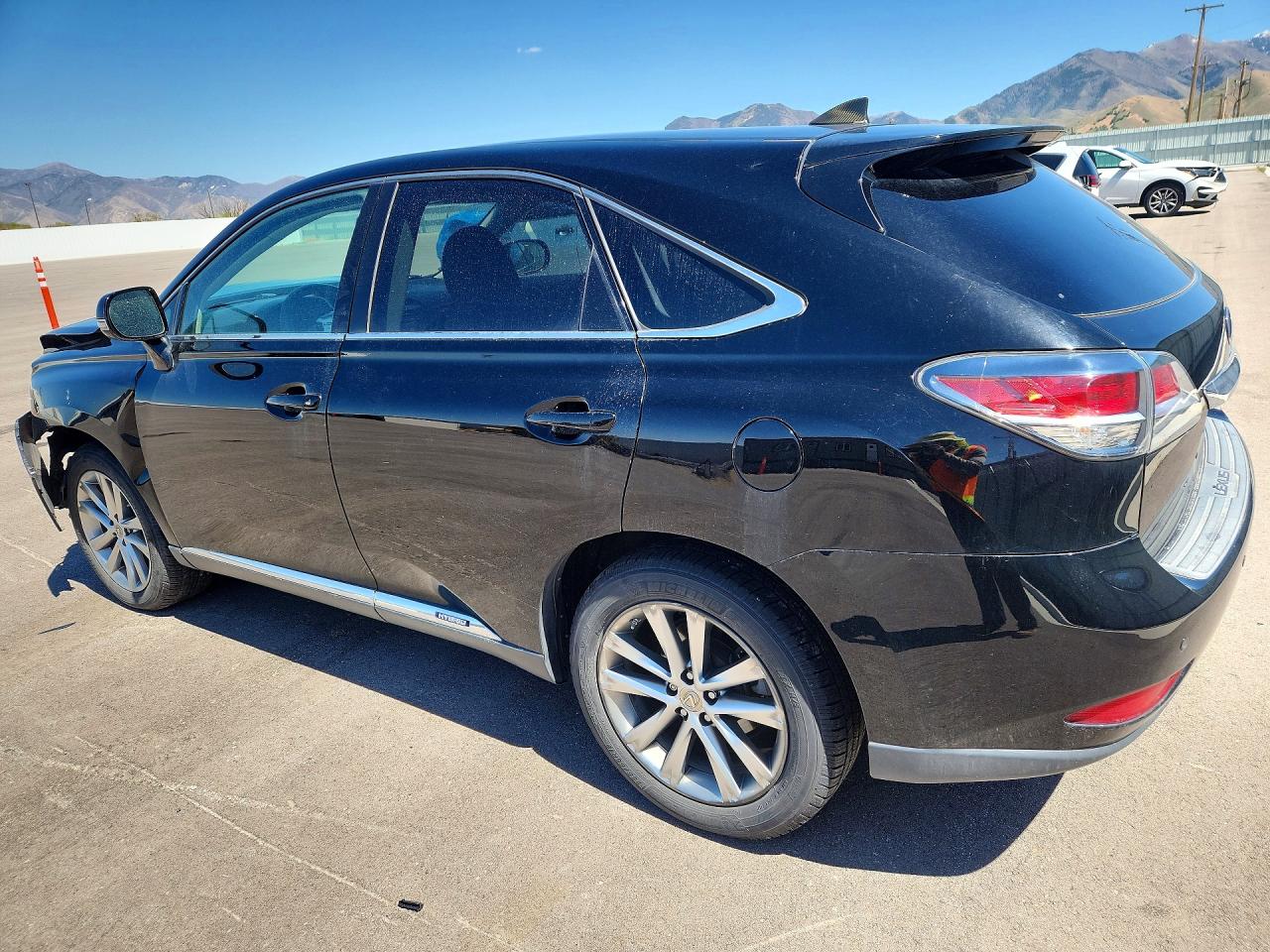 2015 LEXUS RX — VIN 2T2ZB1BA7FC003551 — photo 2
