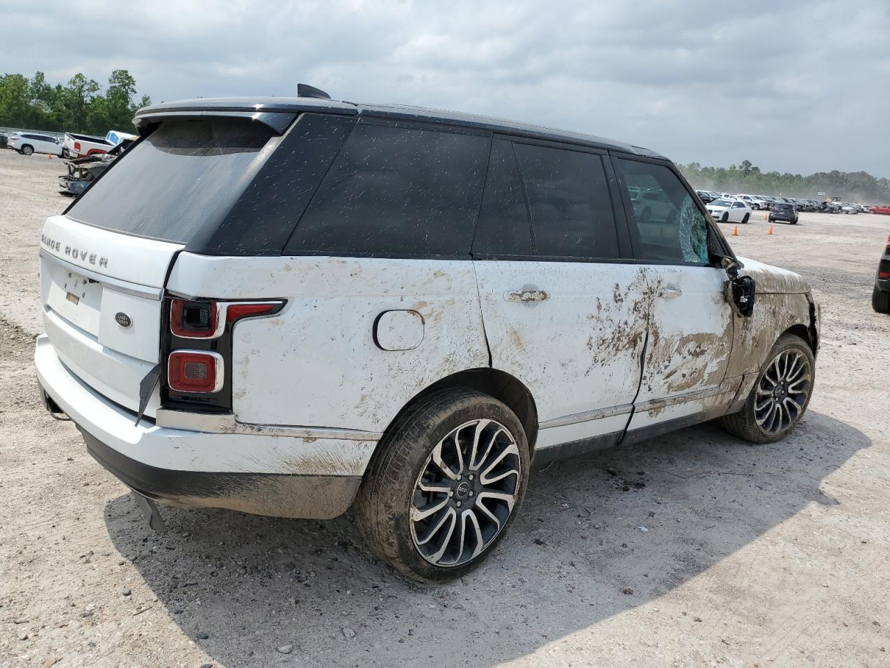 2018 LAND ROVER RANGE ROVE — VIN SALGS2RE0JA393277 — photo 3