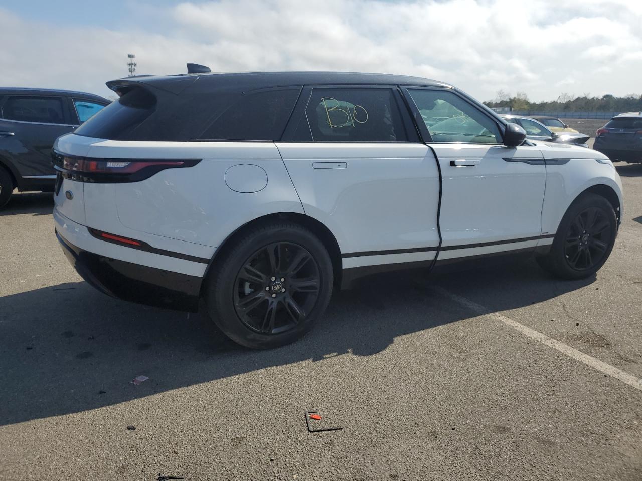 2021 LAND ROVER RANGE ROVE — VIN SALYT2EX8MA320137 — photo 3