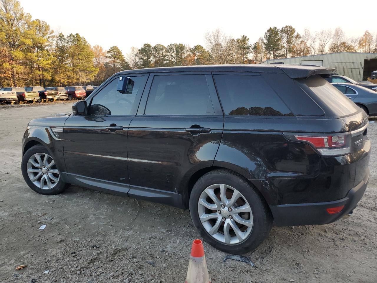 SALWR2WF0EA503965 — photo 2