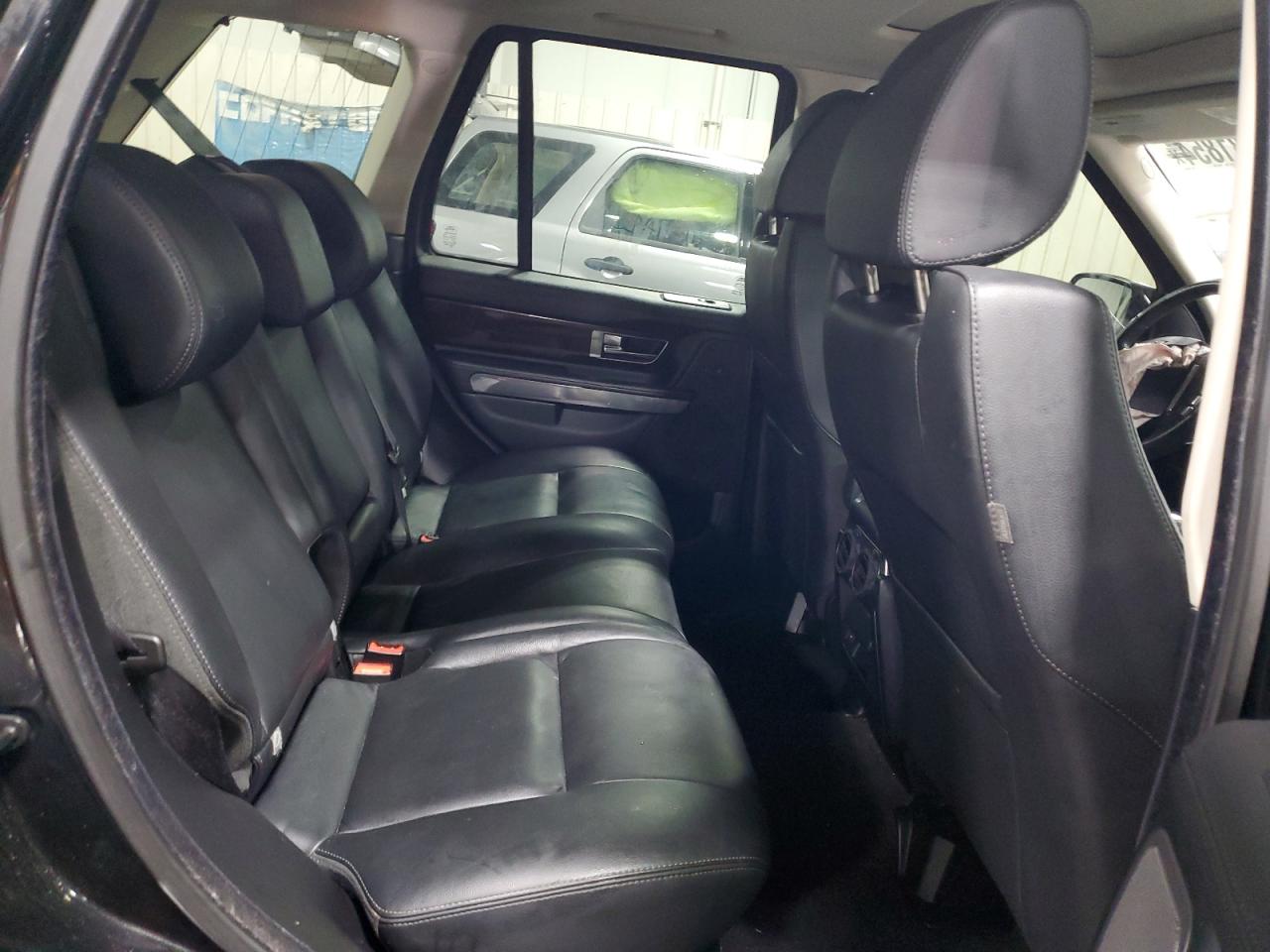 SALSF2D46DA800889 — photo 10
