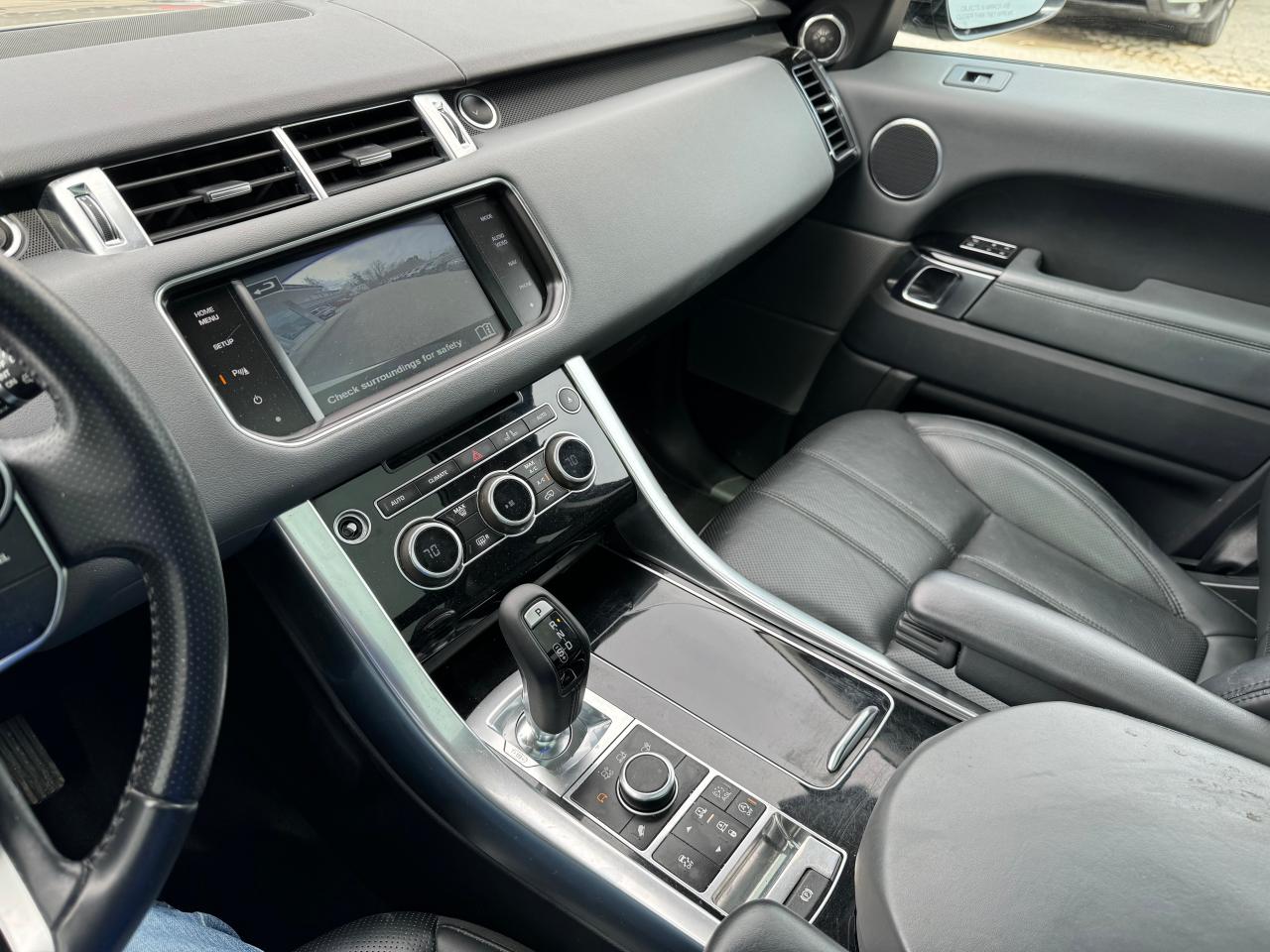 SALWR2WF3EA349736 — photo 8