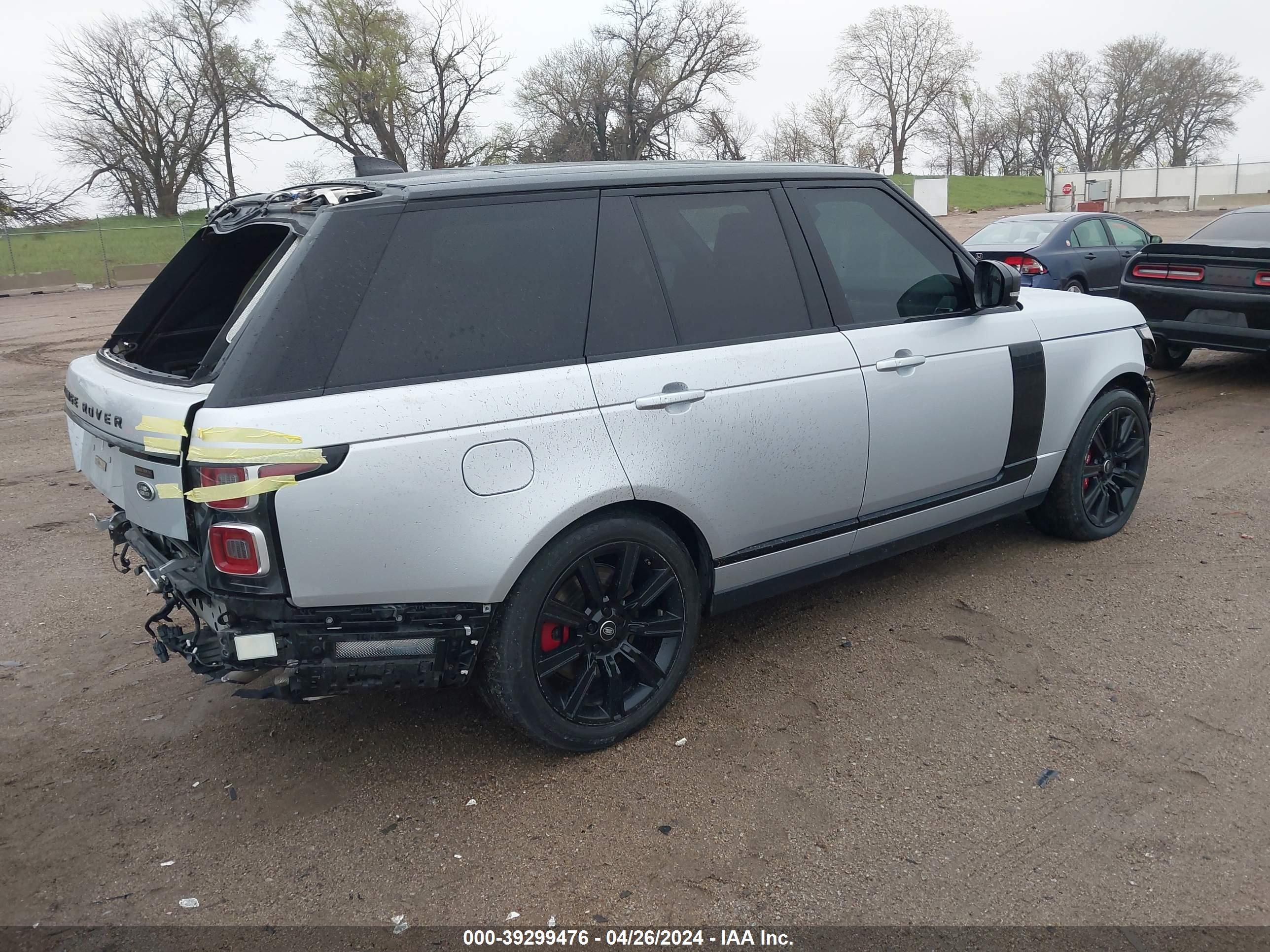 2019 LAND ROVER RANGE ROVER — VIN SALGS2SV2KA558600 — photo 4