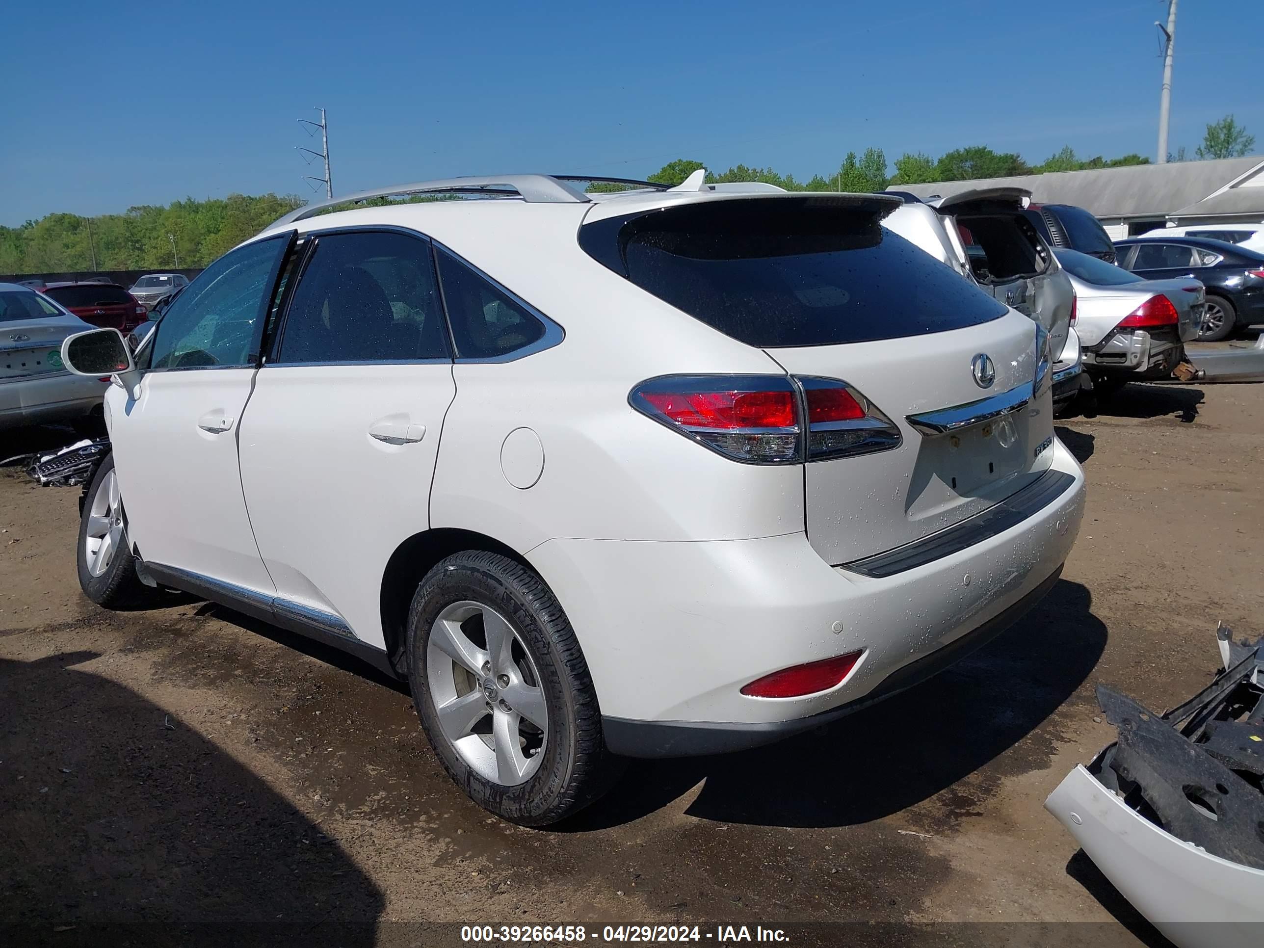 2T2BK1BA1DC185293 — photo 3