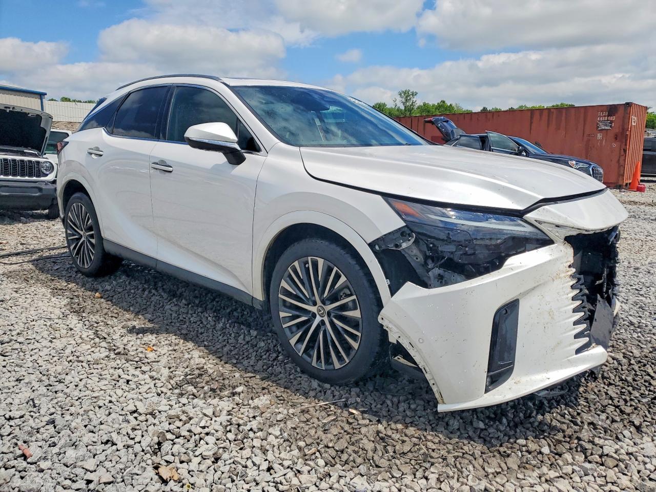 2023 LEXUS RX — VIN 2T2BAMCA8PC004309 — photo 4