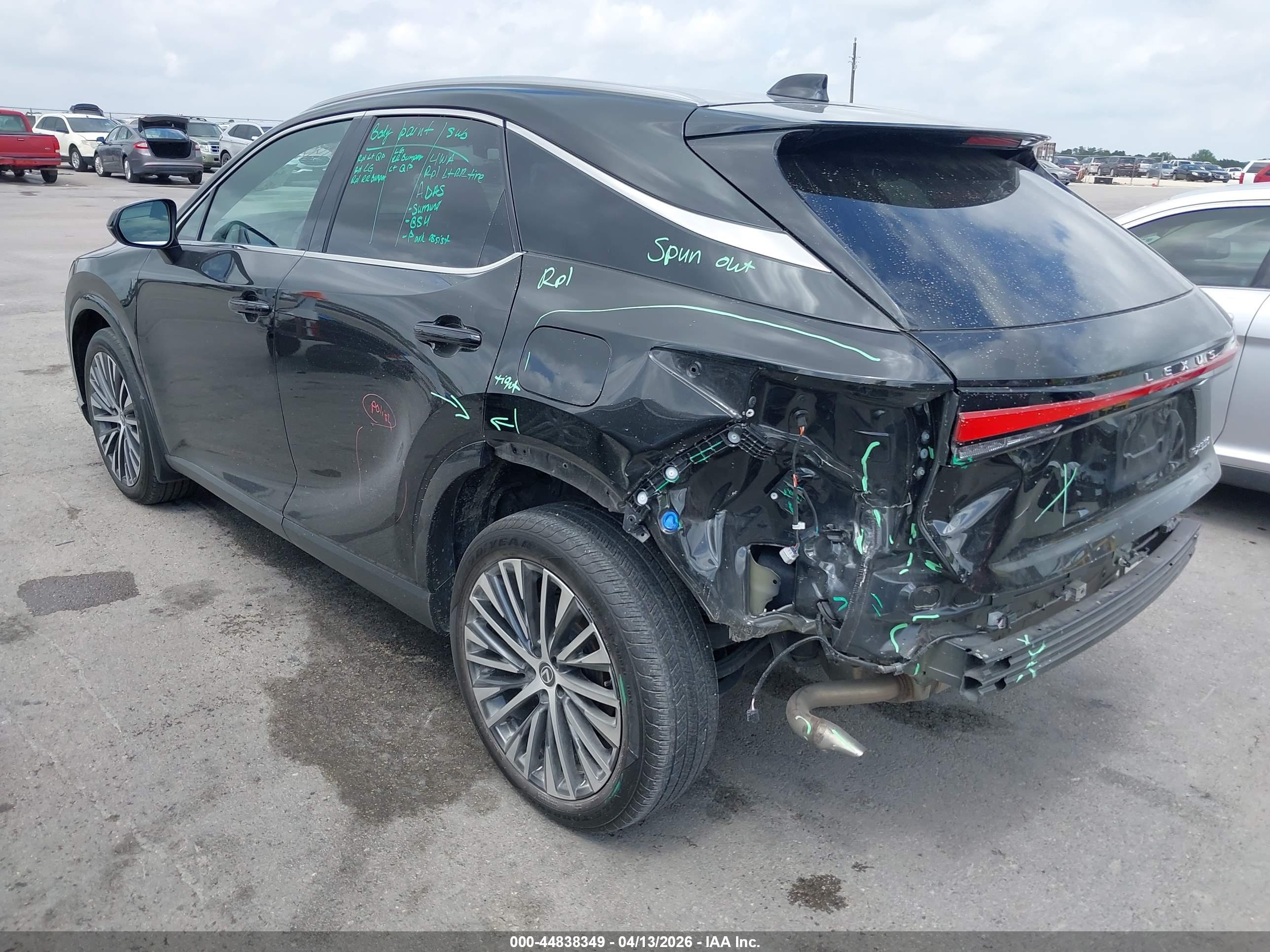 2024 LEXUS RX — VIN 2T2BAMBA3RC046567 — photo 3