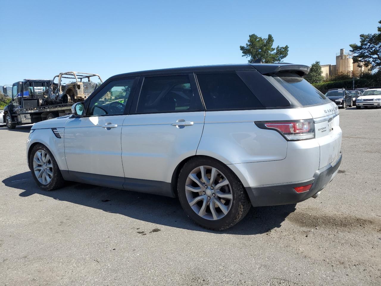 2016 LAND ROVER RANGE ROVE — VIN SALWR2KF9GA558245 — photo 2