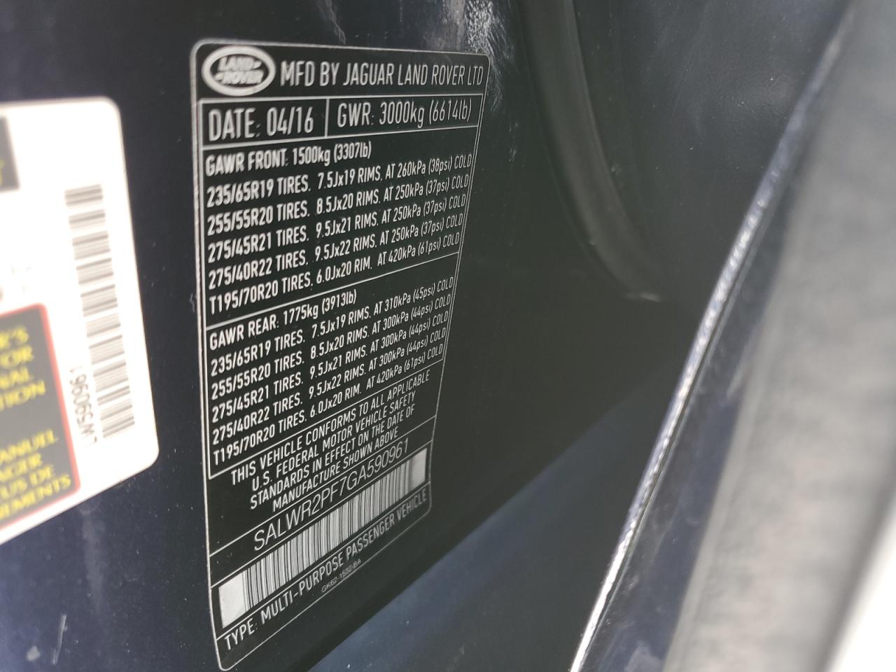 SALWR2PF7GA590961 — photo 13