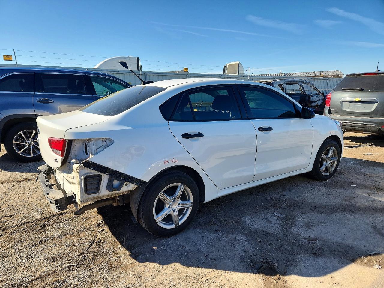 2018 KIA Rio — VIN 3KPA24AB2JE125564 — photo 3