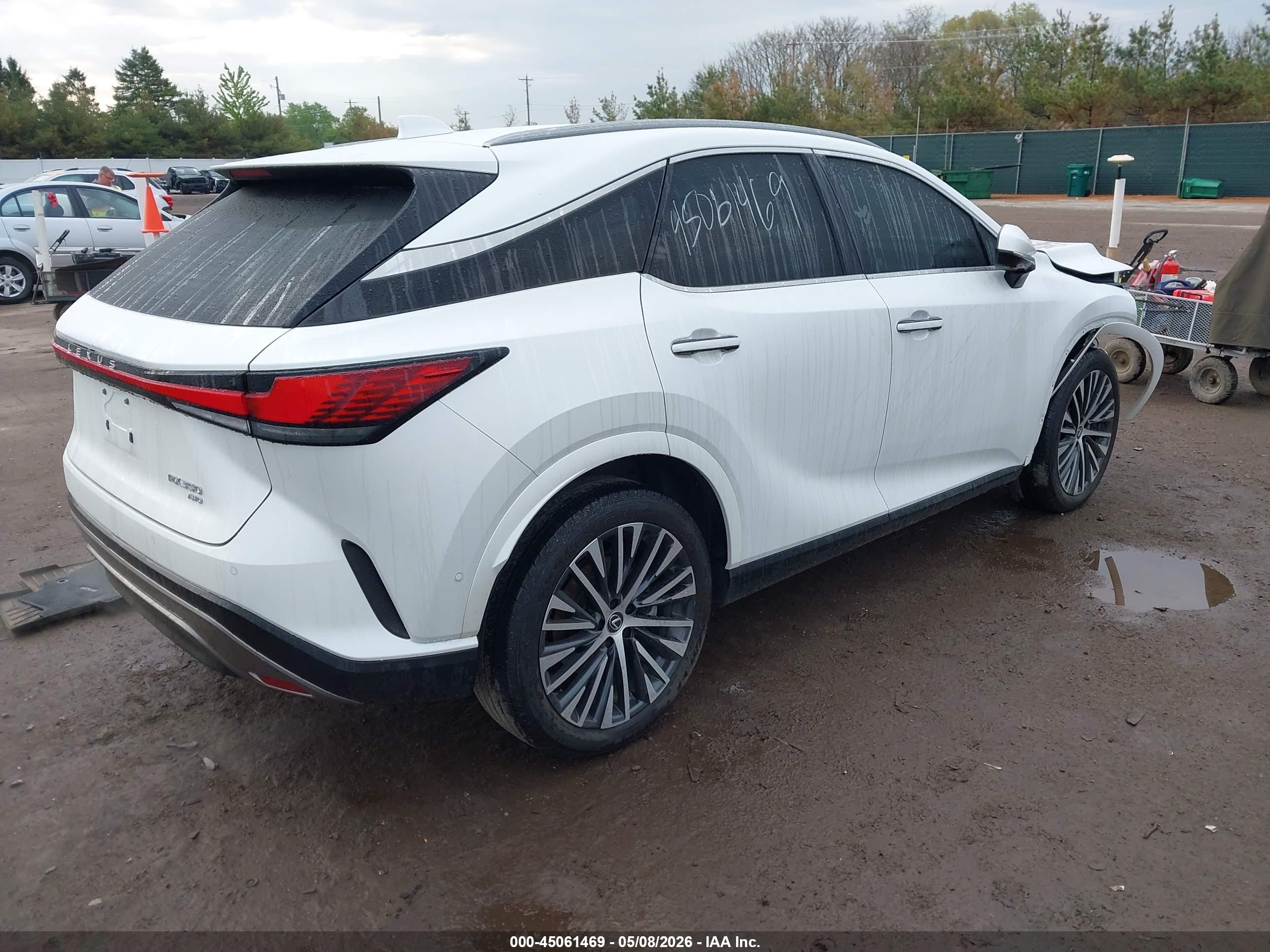 2024 LEXUS RX — VIN 2T2BAMCA3RC044106 — photo 4
