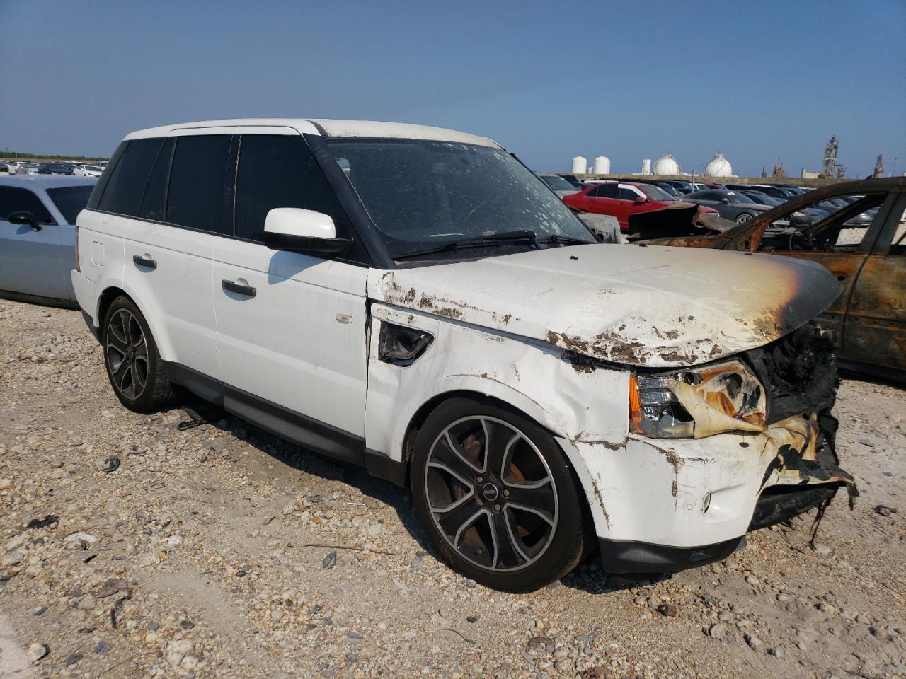 2011 LAND ROVER RANGE ROVE — VIN SALSH2E41BA283720 — photo 4
