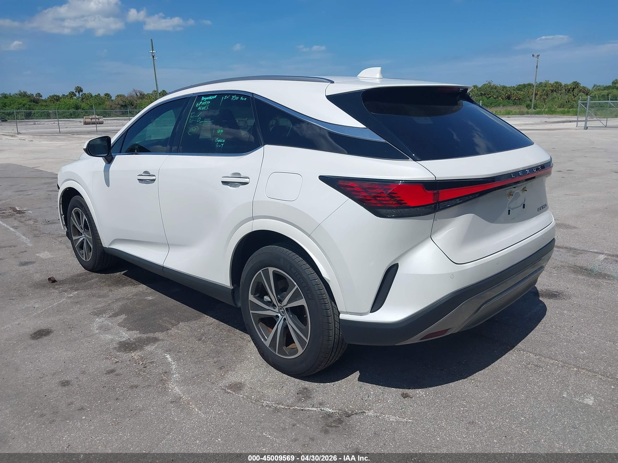 2024 LEXUS RX — VIN 2T2BAMBA9RC043706 — photo 3