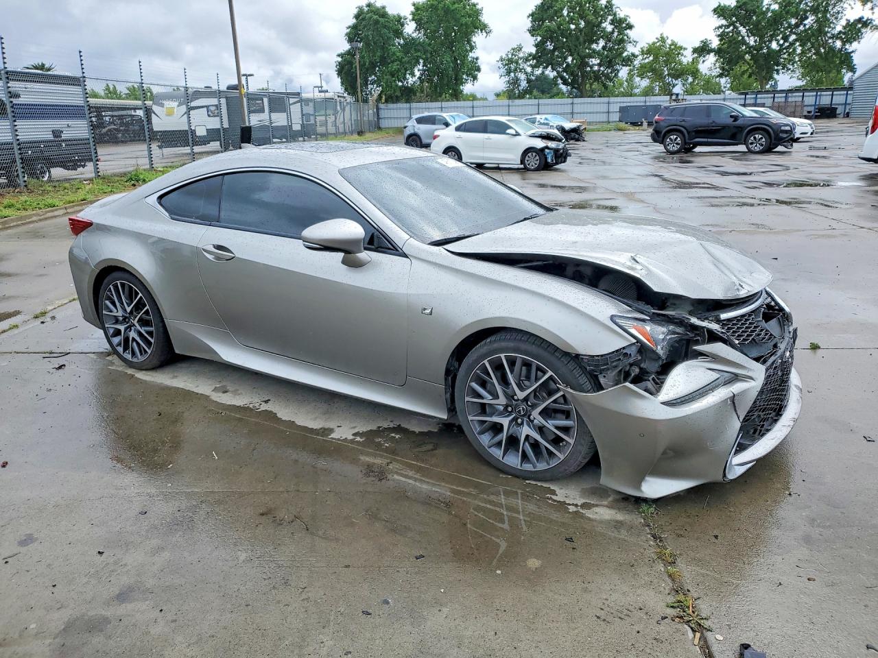 2016 LEXUS RC — VIN JTHHA5BC0G5002573 — photo 4