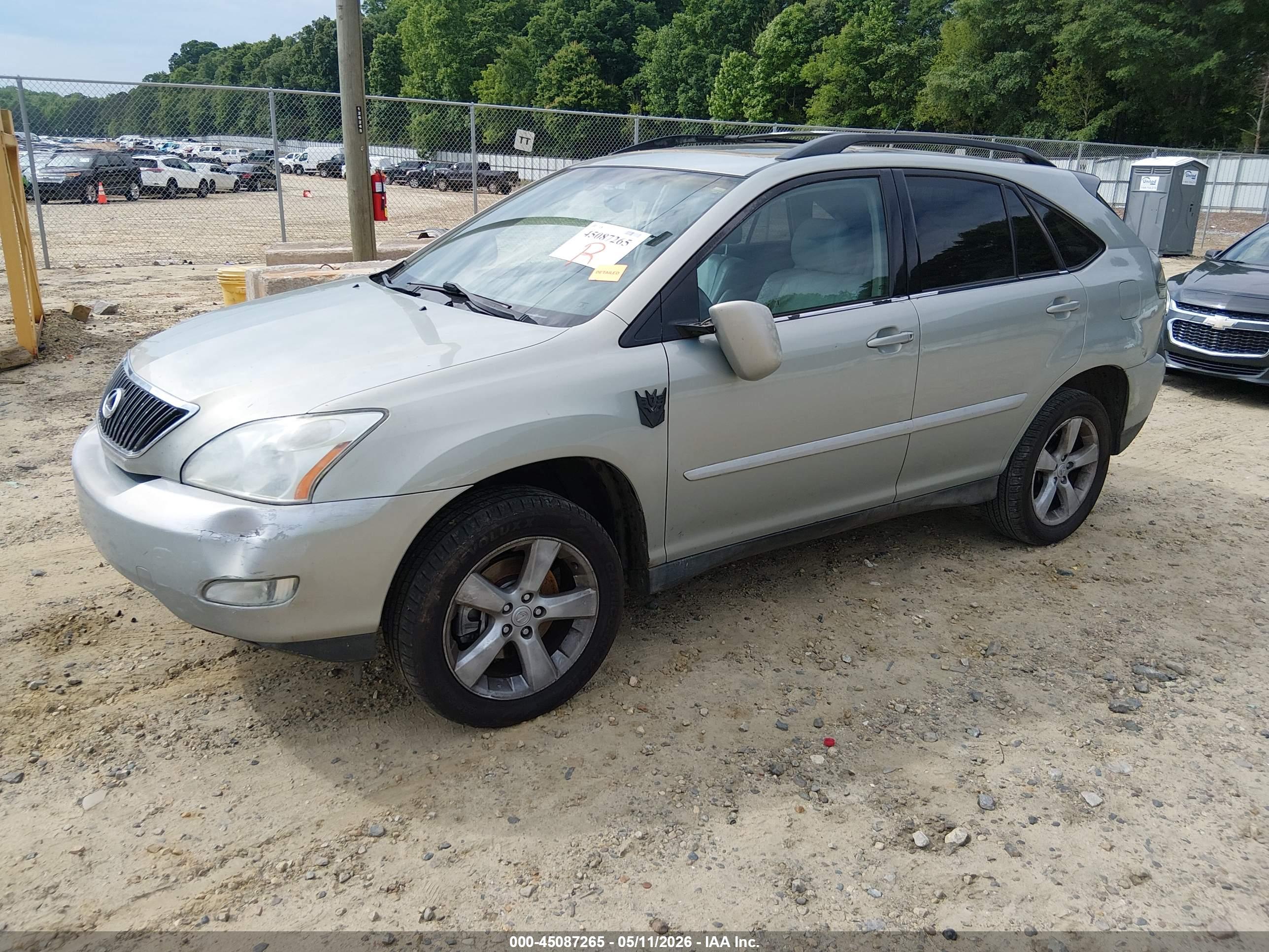 2004 LEXUS RX — VIN 2T2GA31U74C017724 — photo 2