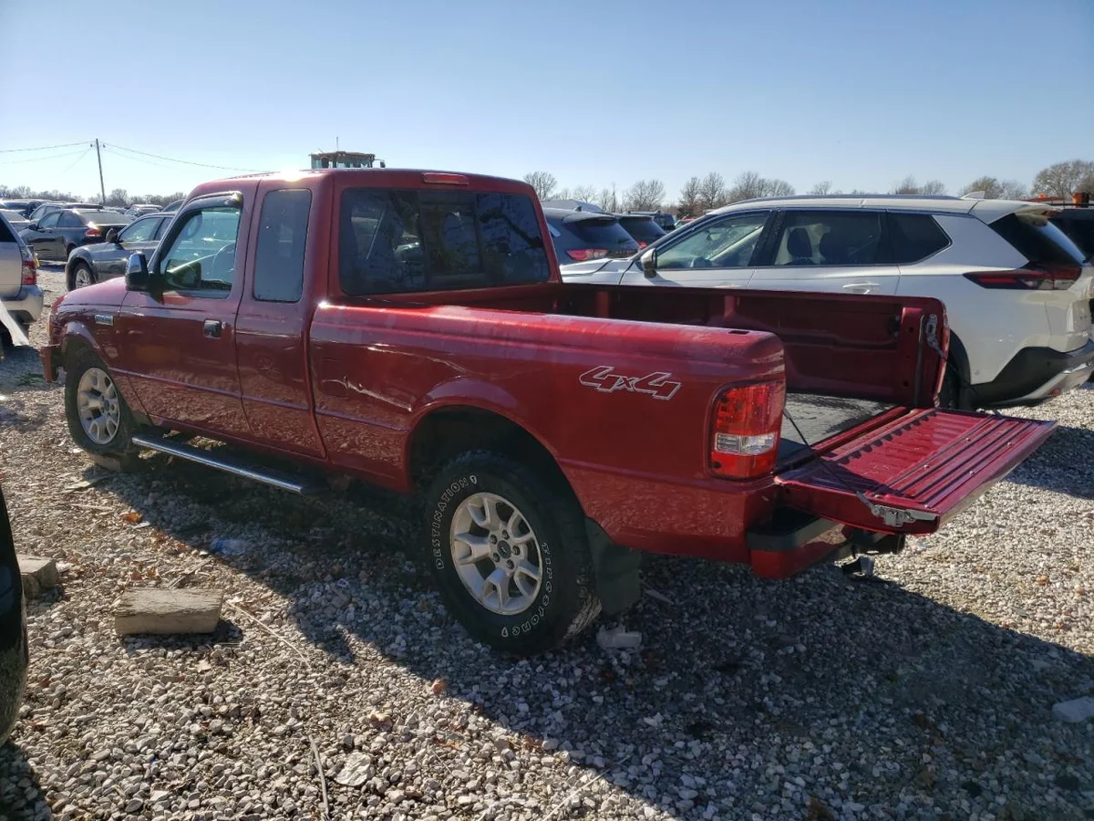 2011 FORD RANGER SUP — VIN 1FTLR4FE0BPA01883 — photo 2