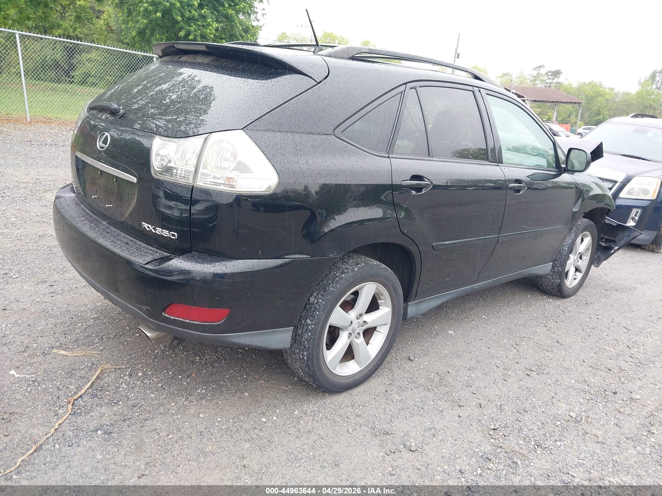2007 LEXUS RX — VIN 2T2HK31U07C042891 — photo 4