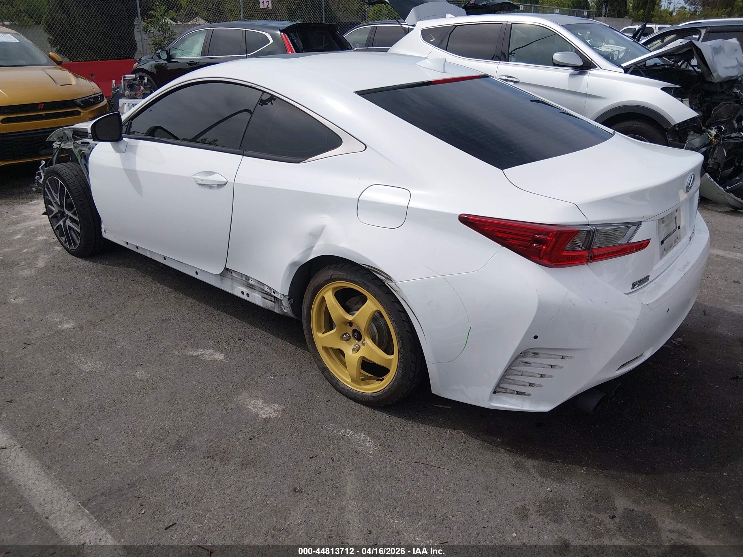 2016 LEXUS RC — VIN JTHHA5BCXG5003262 — photo 3