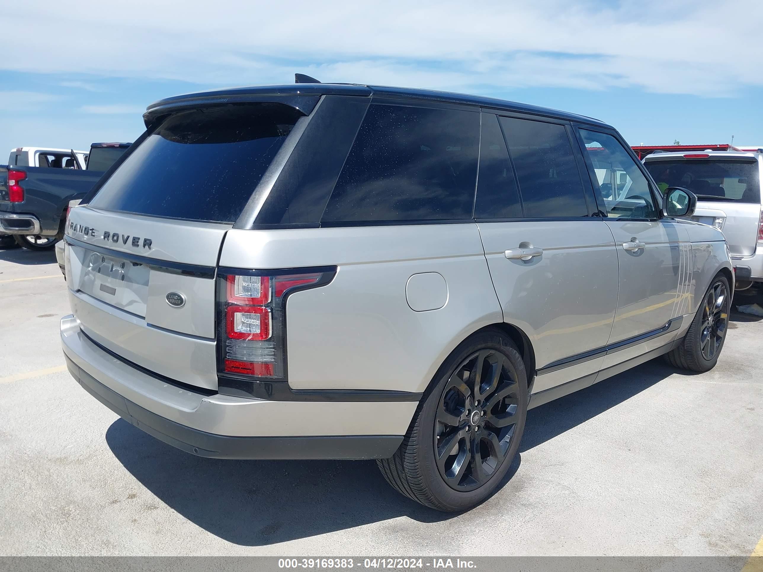 2017 LAND ROVER RANGE ROVER — VIN SALGS2FV9HA354802 — photo 4
